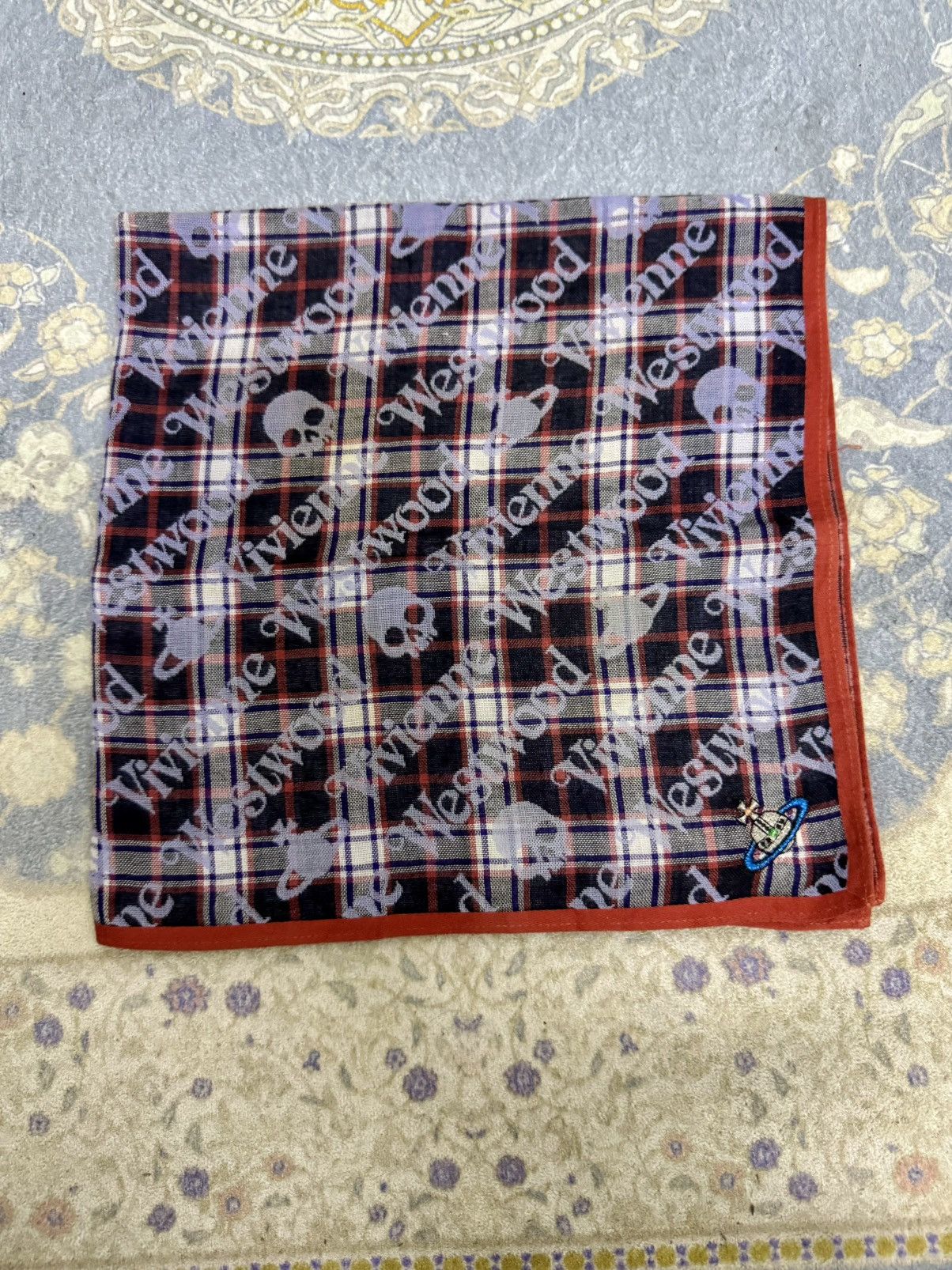 Vivienne Westwood ‼️Combo Vivienne Westwood Handkerchief‼️ Size ONE SIZE - 2 Thumbnail