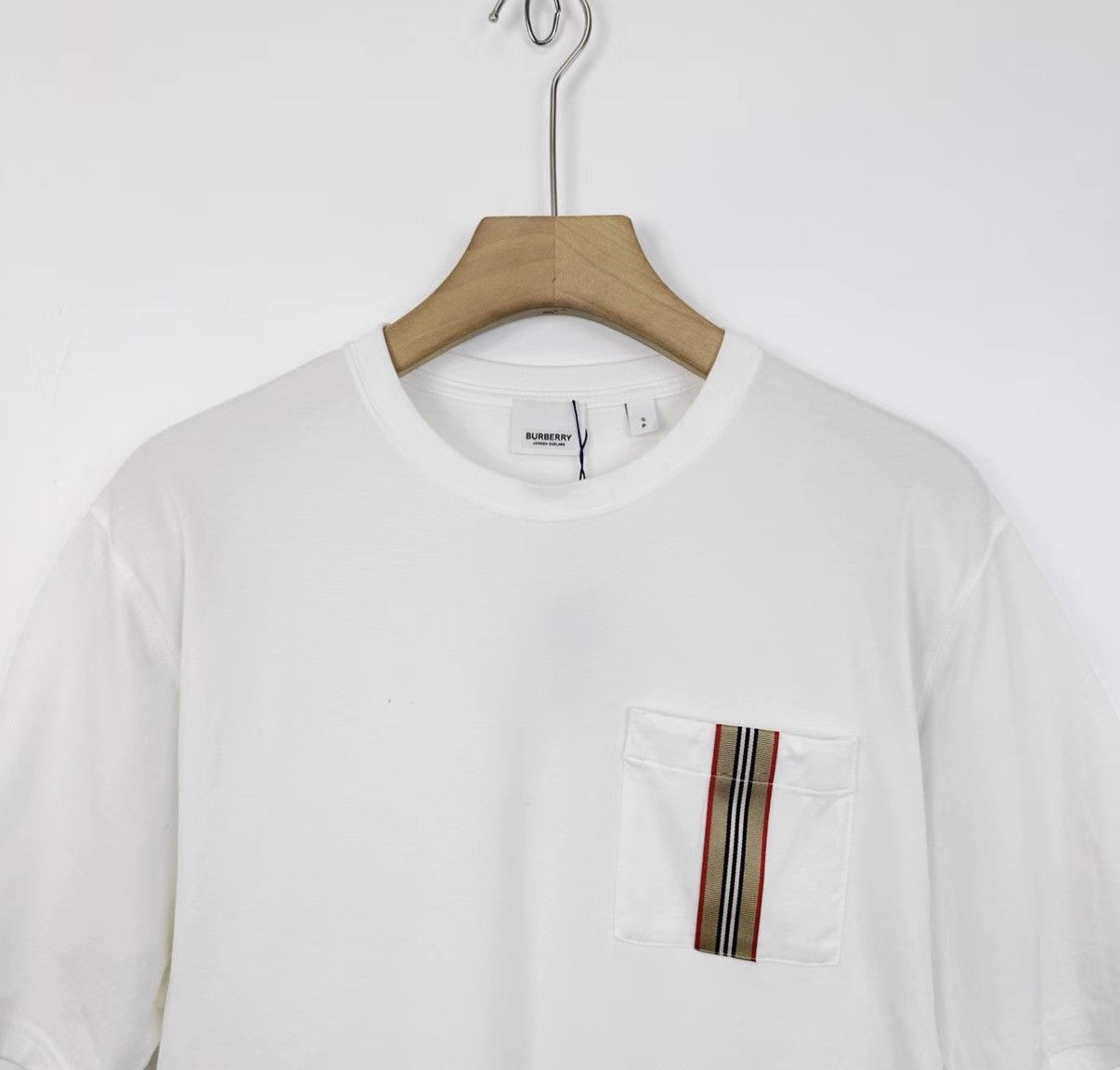 Burberry Burberry White Pocket Check Stripe Short Sleeve T-Shirt K12 Size US S / EU 44-46 / 1 - 3 Thumbnail