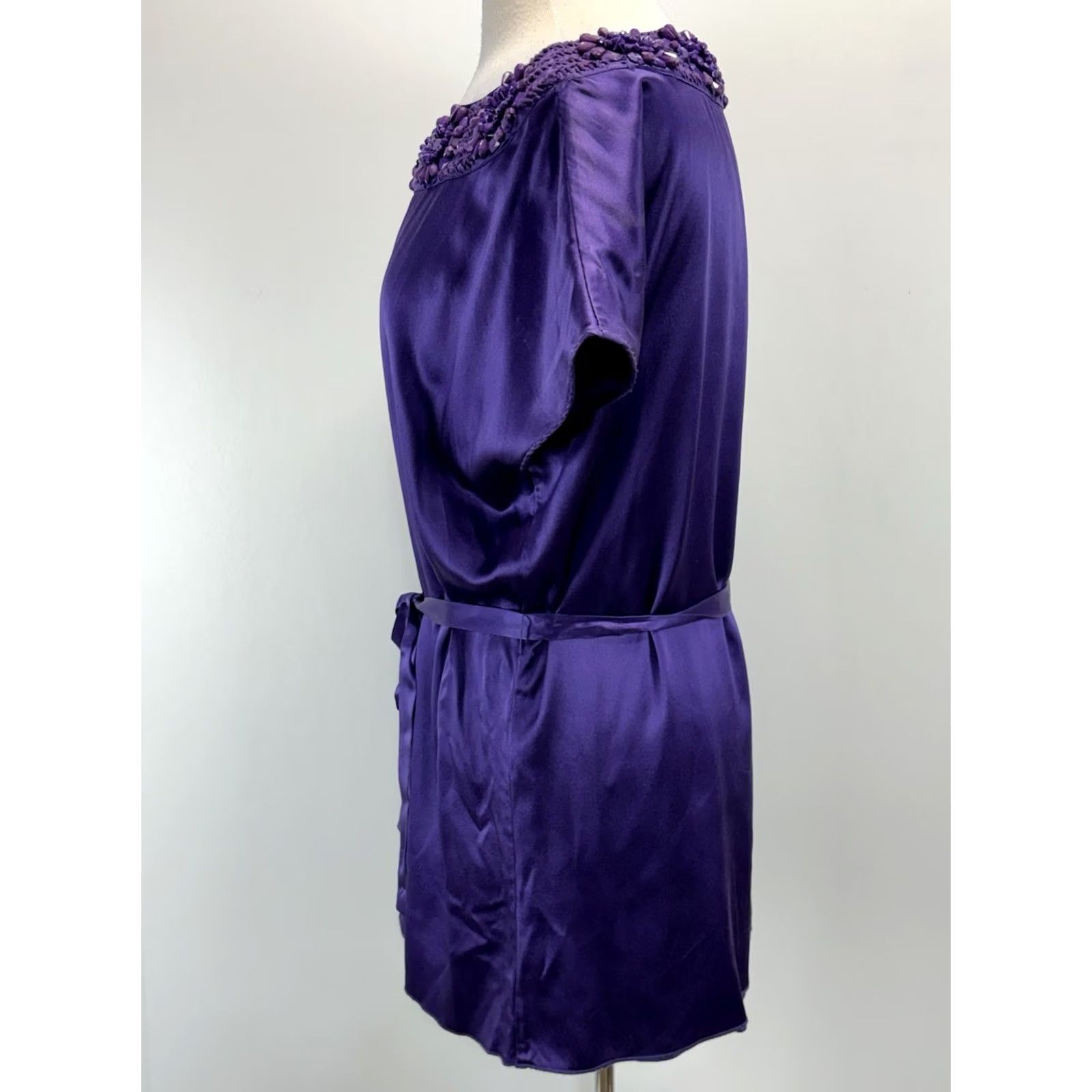 Alice + Olivia Alice + Olivia 100% Silk Mini Shift Dress Women’s XS Purple Beaded Neck Belted Size XS / US 0-2 / IT 36-38 - 2 Thumbnail