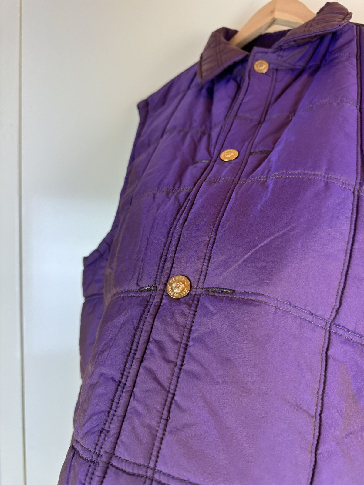 Versace Versace Vintage sleeveless quilted jacket unisex vest gilet Size US XL / EU 56 / 4 - 3 Thumbnail