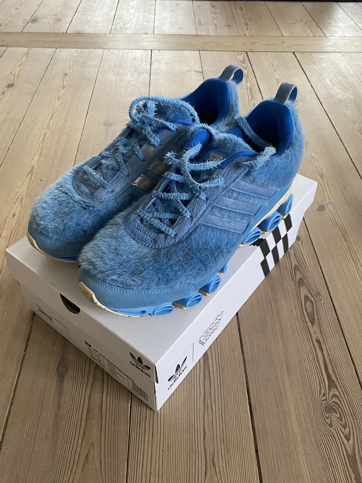 Adidas Adidas x KERWIN FROST YTI MICROBOUNCE SHOES Size US 10.5 / EU 43-44 - 3 Thumbnail