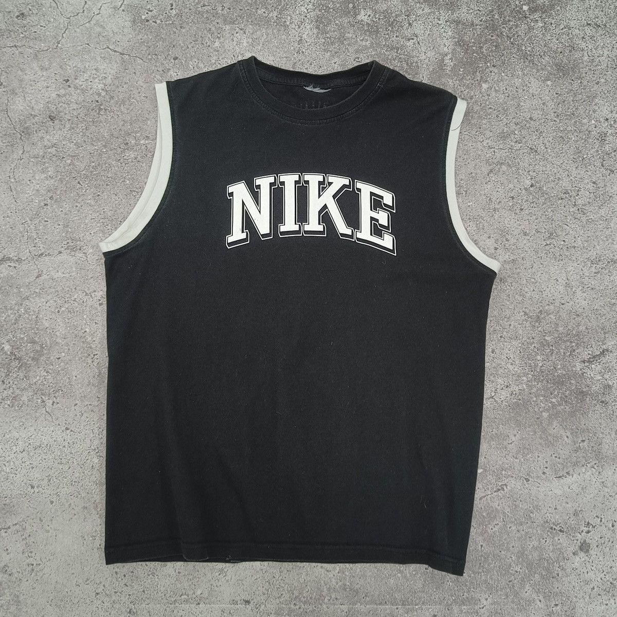Vintage Vintage 00s Nike Big Logo washed tank top y2k hype og Size US M / EU 48-50 / 2 - 1 Thumbnail