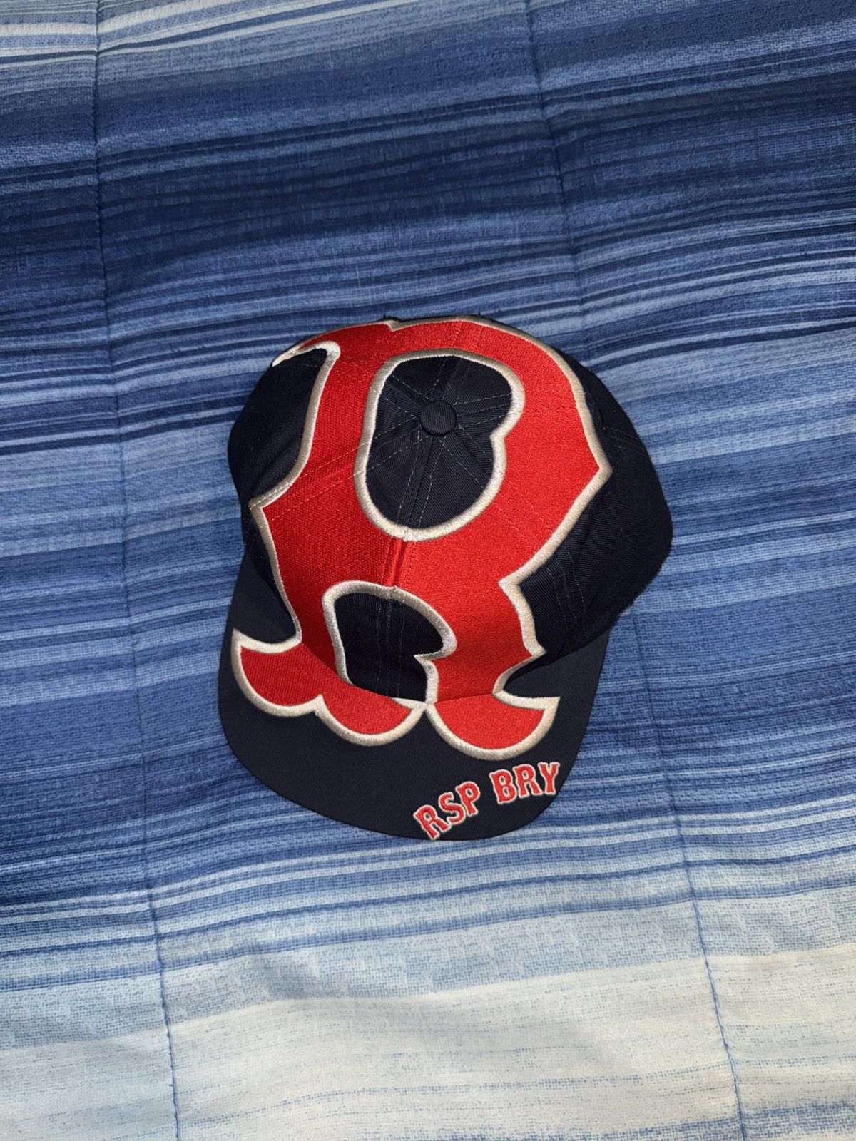The GV Gallery GV Gallery Berry Sox Hat Size ONE SIZE - 1 Thumbnail