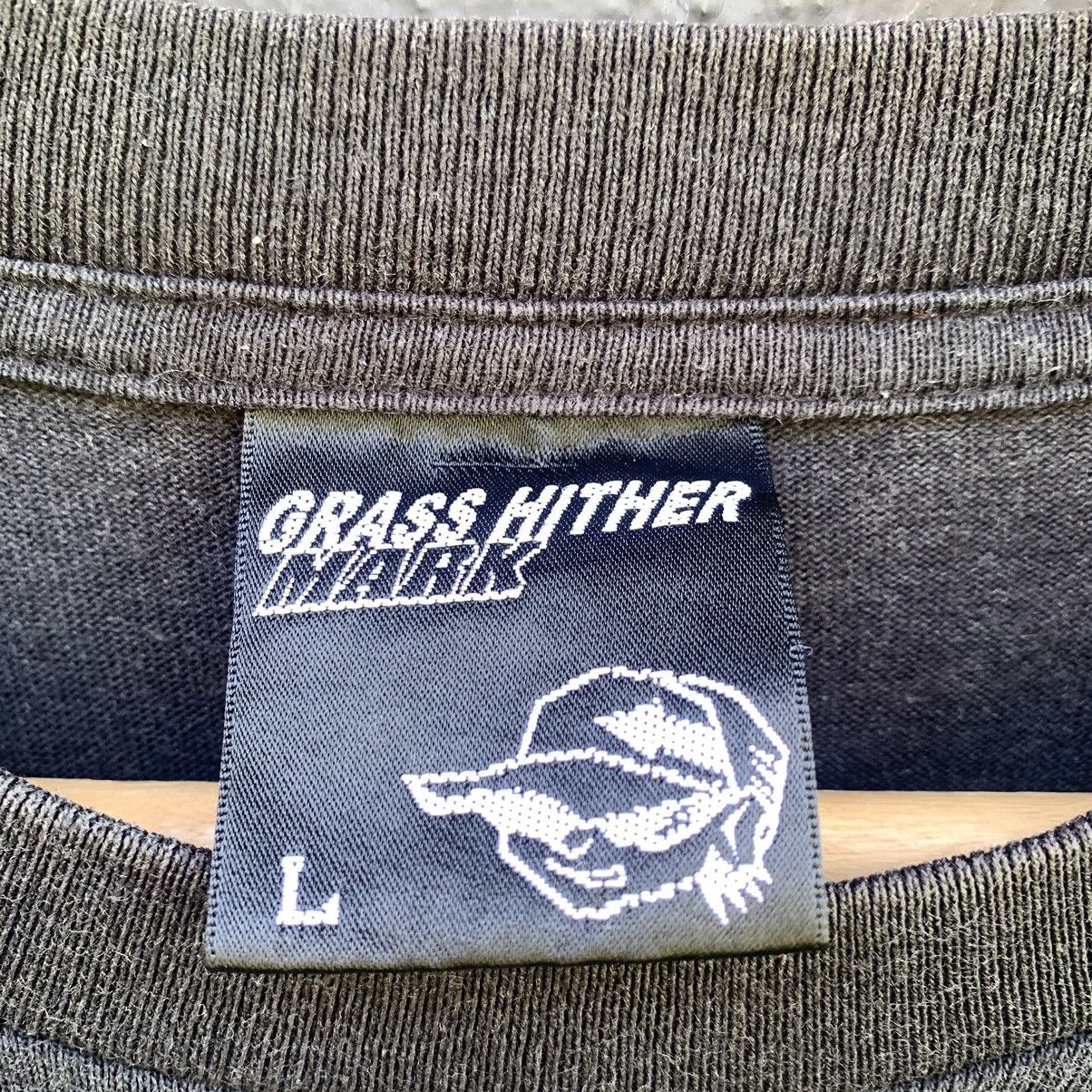 Vintage Thrashed Faded Vintage Grass Hither Mark Streetwear Tee Size US L / EU 52-54 / 3 - 6 Thumbnail