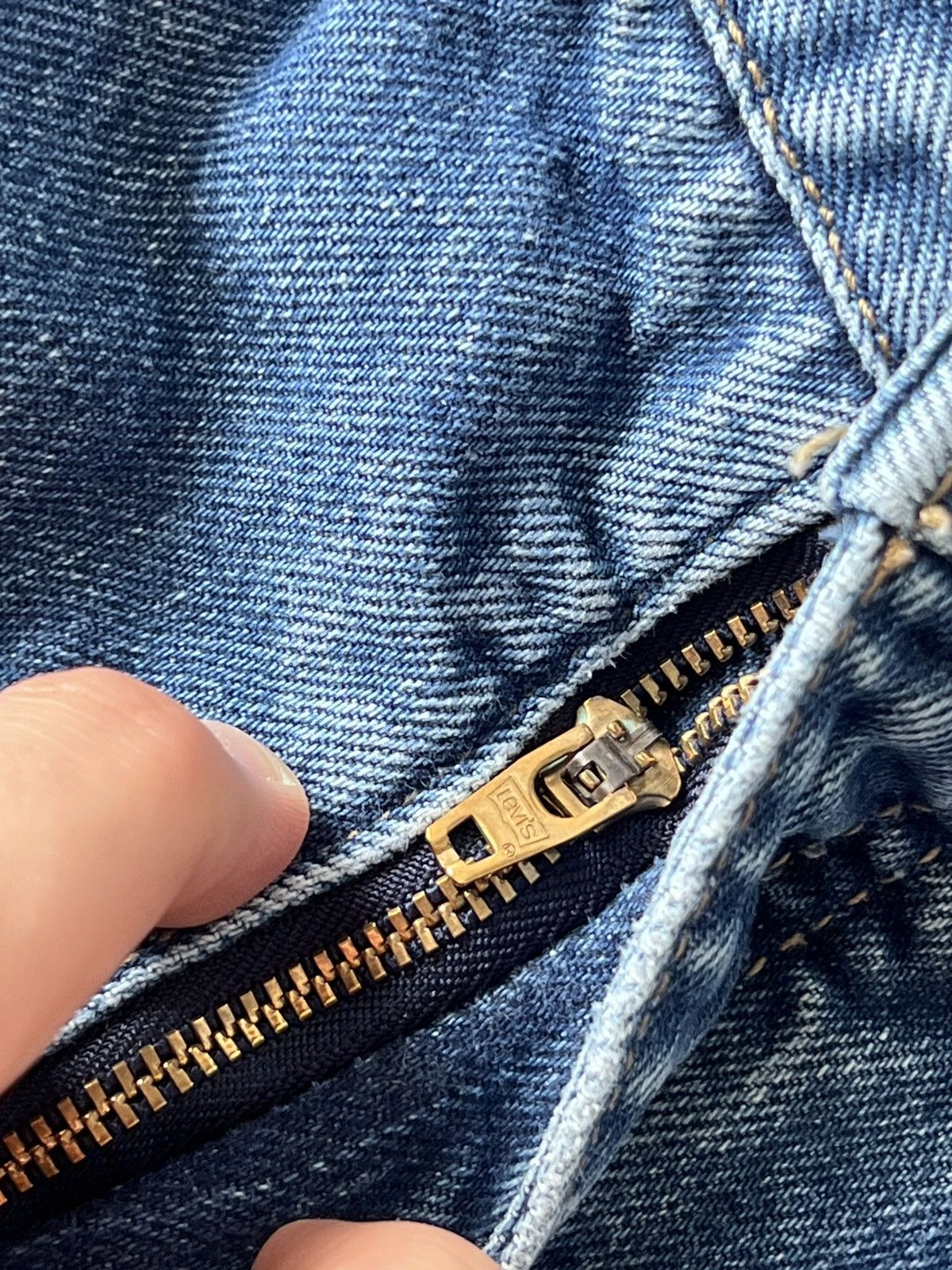 Levi's Vintage Levis Orange Tab Made in USA 90s Blue Denim Jeans Size US 32 / EU 48 - 21 Thumbnail