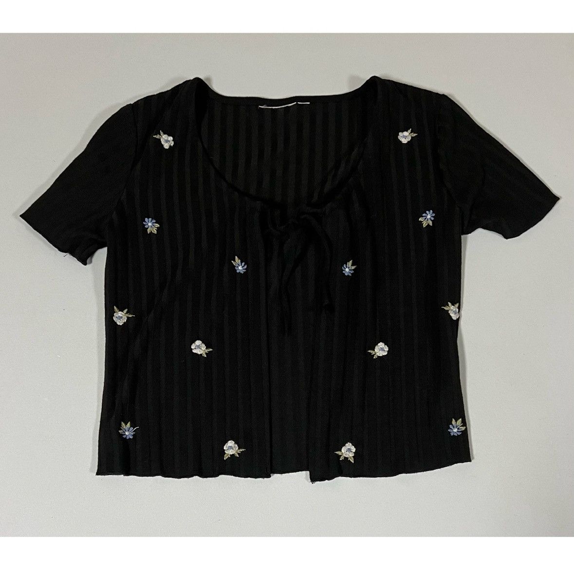 Vintage Black Floral Boho Short Sleeve Cardigan Shirt Blouse XS🪻✨ Size XS / US 0-2 / IT 36-38 - 1 Thumbnail