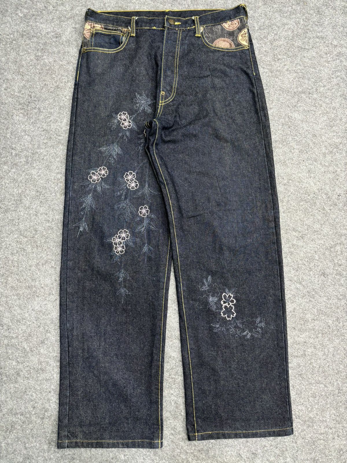 Japanese Brand 💥Baggy Embroidery💥Artisanal Japan Embroidery Denim F527 Size US 34 / EU 50 - 21 Thumbnail
