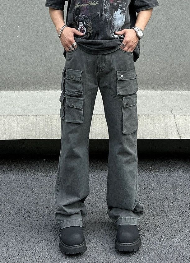 Multi-pocket functional 2000s grunge cargo pants