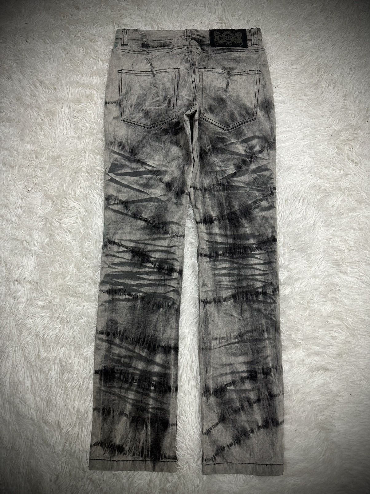 Japanese Brand 💥rare💥 2000s japanese brand lowbox dirty washed denim jeans Size US 31 - 5 Thumbnail