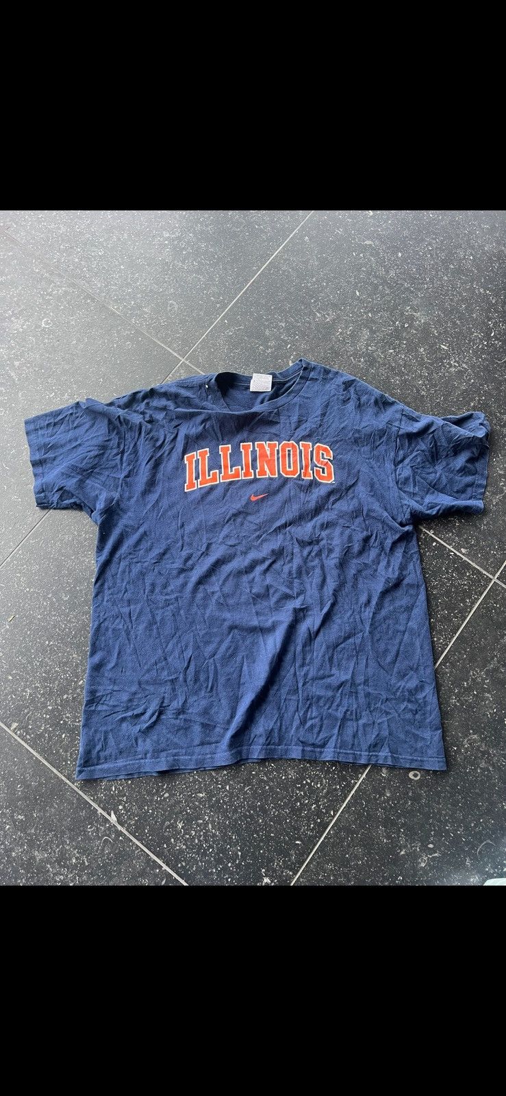 Nike Vintage Nike x Illinois T-Shirt | XL 🔥 Size US XL / EU 56 / 4 - 1 Thumbnail