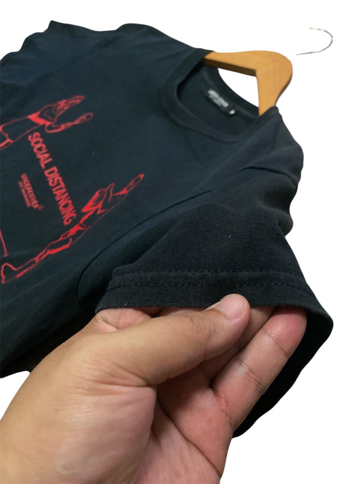 Undercover ‼️RARE‼️UNDERCOVER SOCIAL DISTANCING TEE🔥 Size US M / EU 48-50 / 2 - 8 Thumbnail
