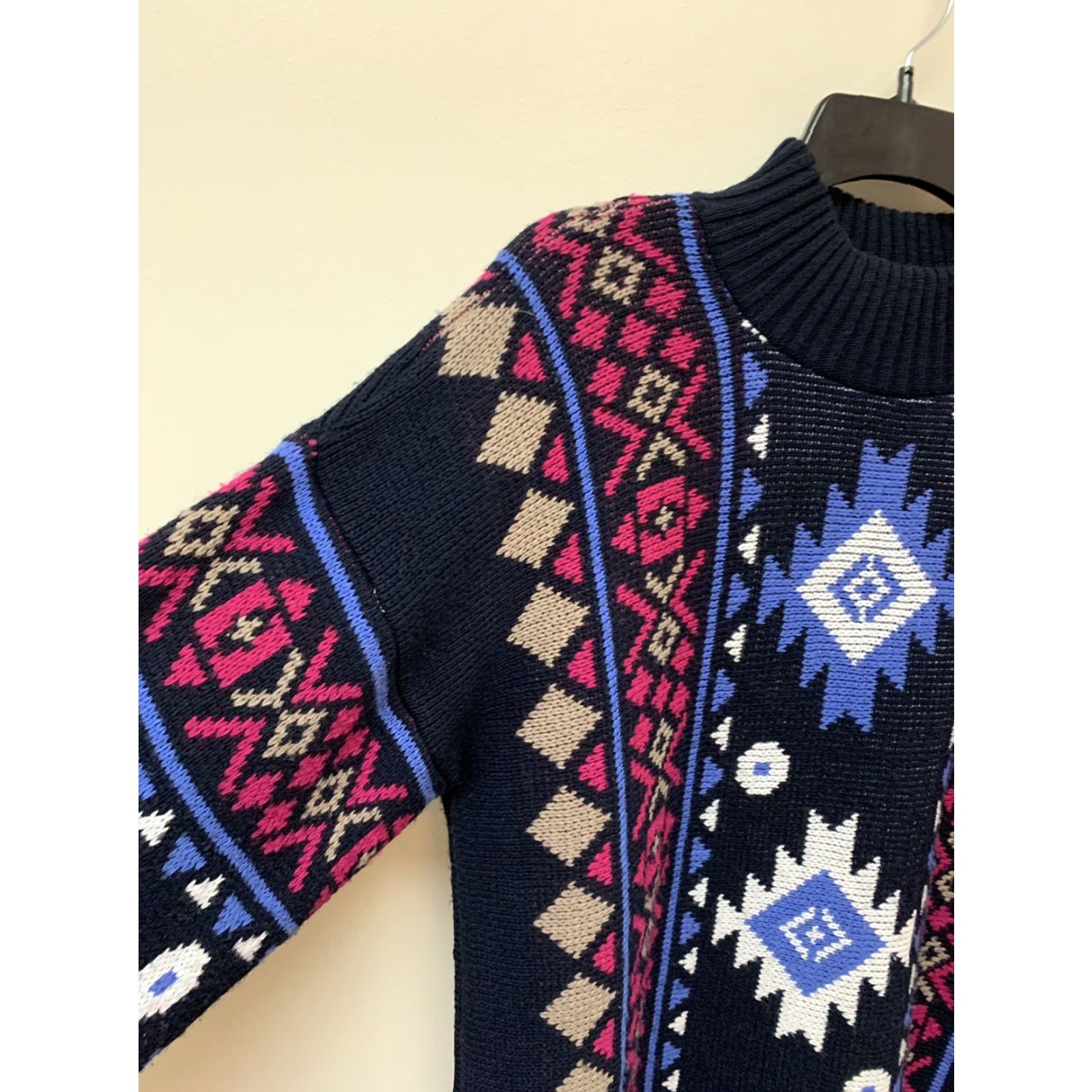 Vintage VINTAGE Clifton Place Bright Neon Navajo Southwestern Chunky Knit Tunic Sweater Size L / US 10 / IT 46 - 3 Thumbnail