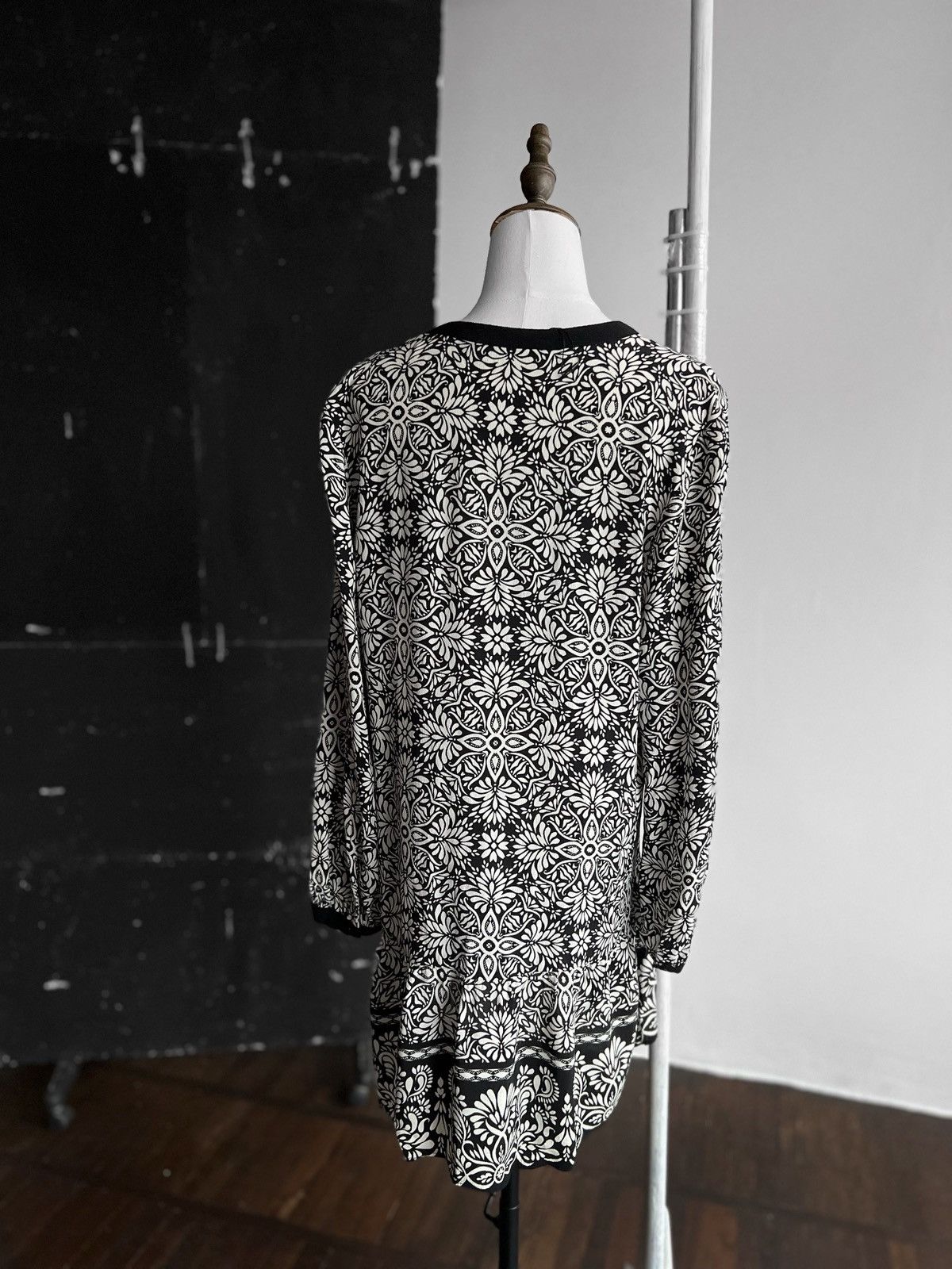 Designer × Zara Zara Womens V-Neck Full Printed Floral Viscose Shirt Dress Size L / US 10 / IT 46 - 3 Thumbnail