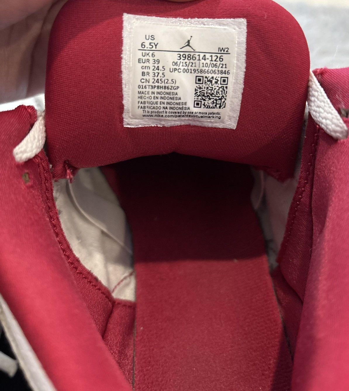 Jordan Brand Jordan 3 Retro Red Cardinals Size US 6.5 / EU 39-40 - 7 Thumbnail