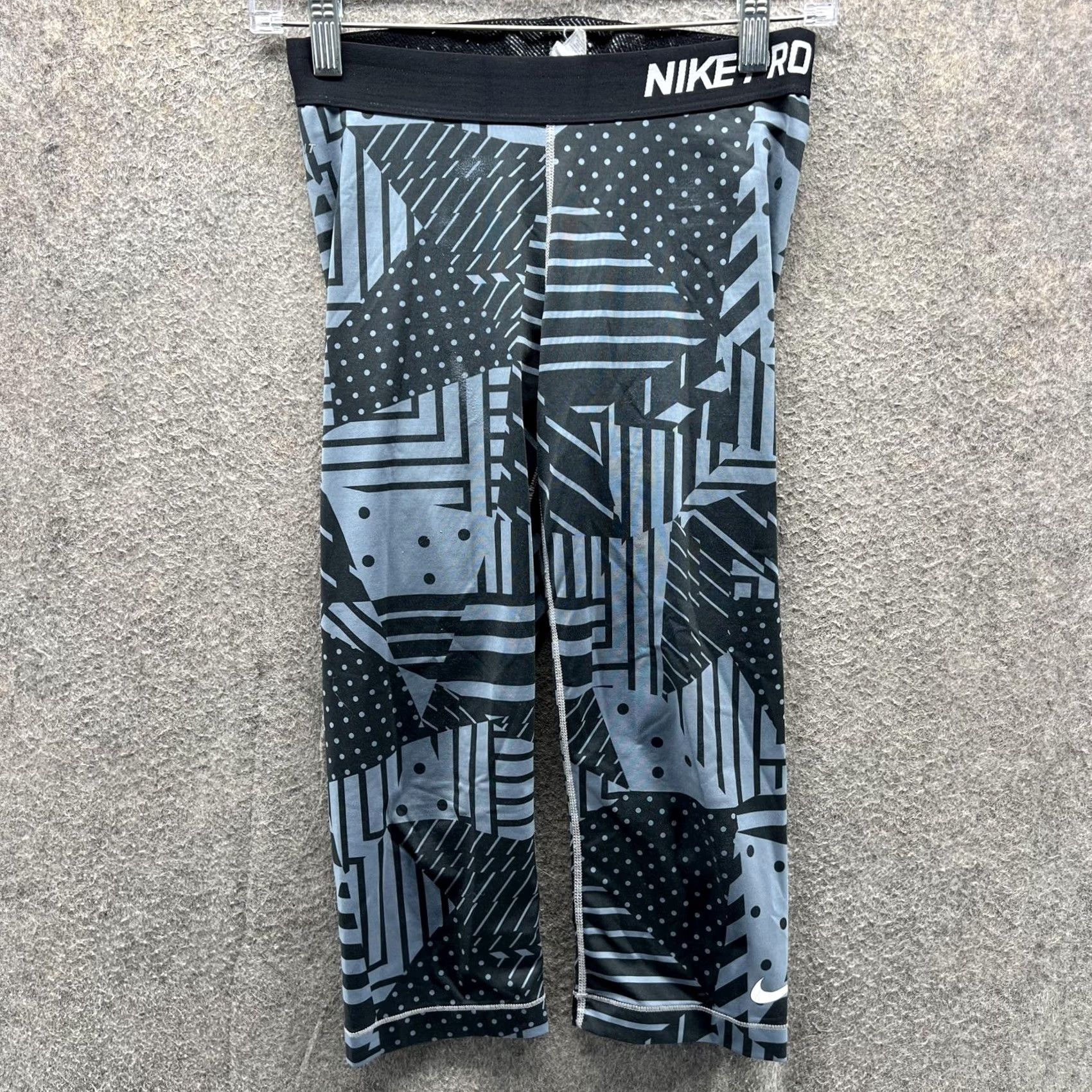 Nike VINTAGE Nike Pro Pants Womens Small Black Gray Dri-FIT 3/4 Compression Leggings Athletic Size 28" / US 6 / IT 42 - 2 Thumbnail