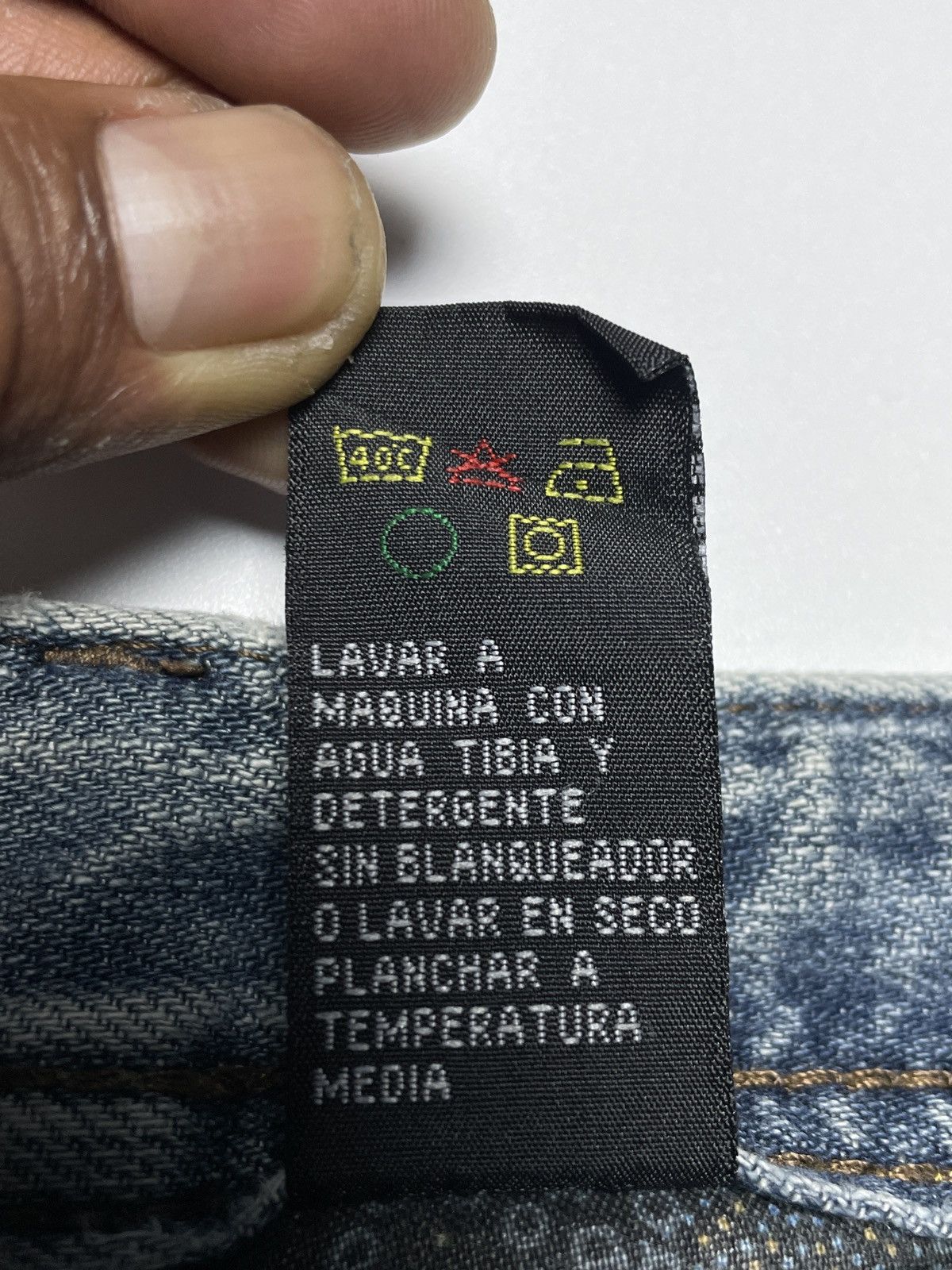 Buffalo David Bitton 2000’s Buffalo David Bitton - Light Wash Denim Pants Size US 34 / EU 50 - 11 Thumbnail