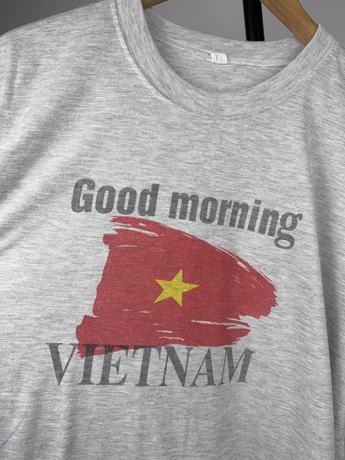 Vintage 90s Retro Good Morning Vietnam Flag Graphic Vintage T-Shirt Size US L / EU 52-54 / 3 - 3 Thumbnail