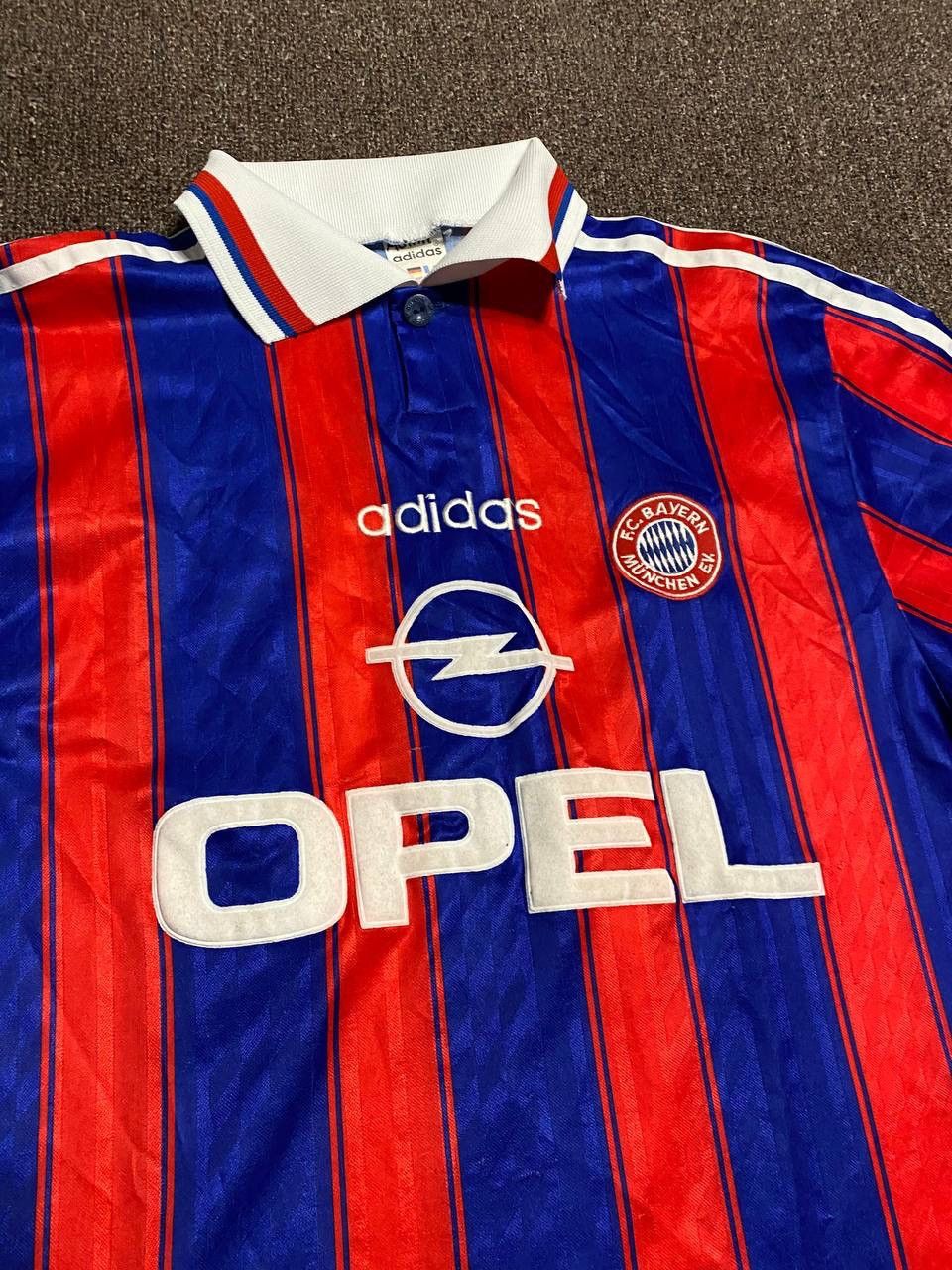 Adidas 1995/97 FC Bayern Munich Munchen Home Kit Soccer Shirt Size US S / EU 44-46 / 1 - 2 Thumbnail