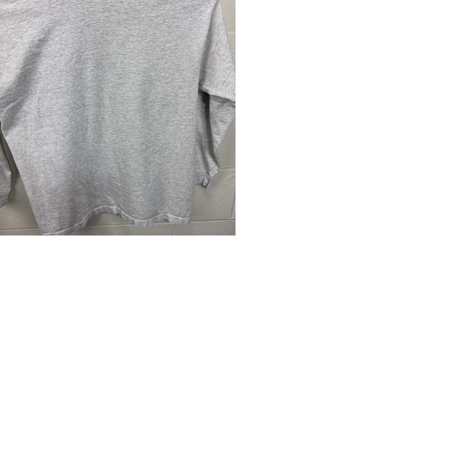 Vintage VINTAGE 1996 Looney Tunes Wile E Coyote Roadrunner L/S T Shirt XL Unisex Gray Graphic Tee Size US XL / EU 56 / 4 - 12 Thumbnail