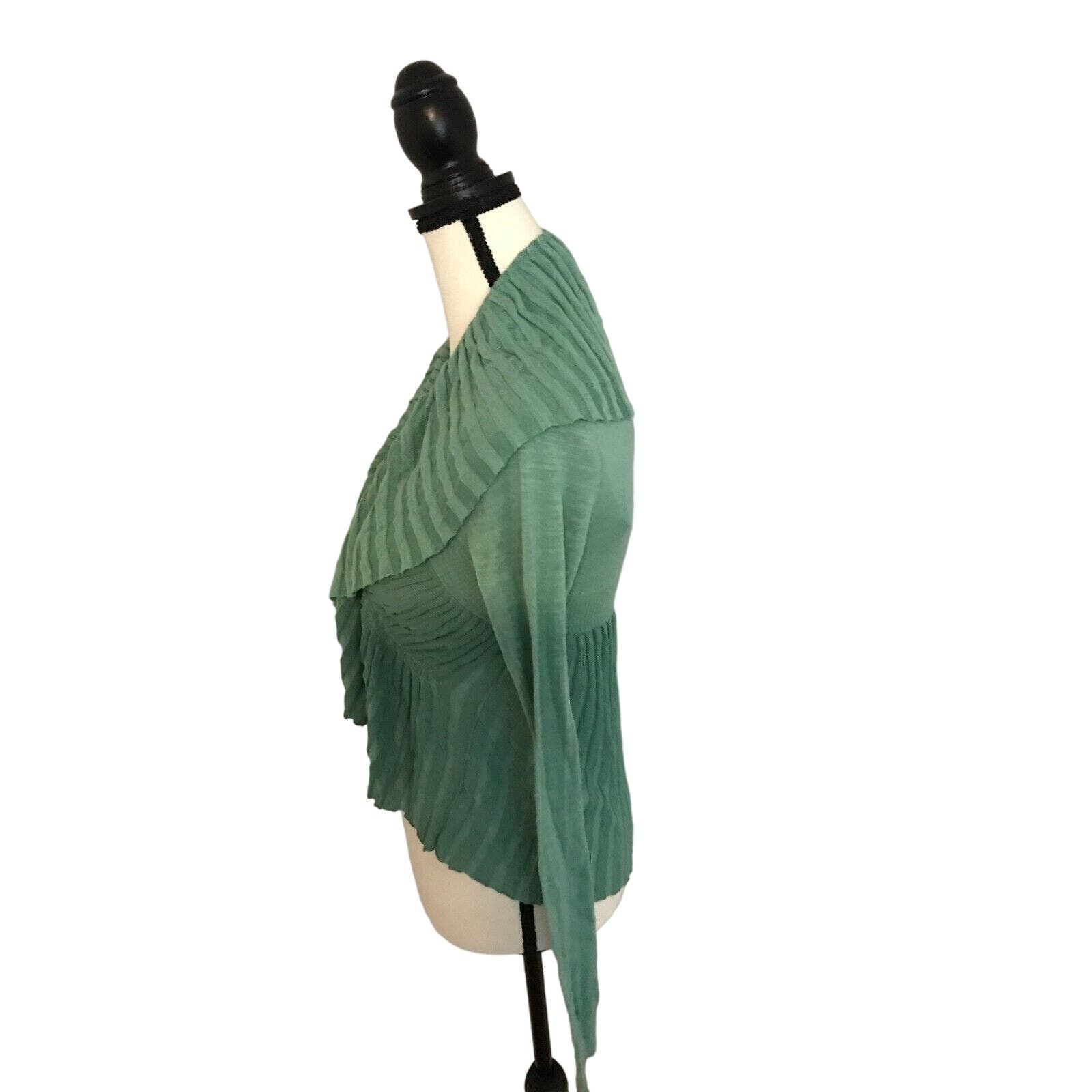 Anthropologie Anthropologie by Angel from the North, Pleated Cardigan Size S / US 4 / IT 40 - 2 Thumbnail
