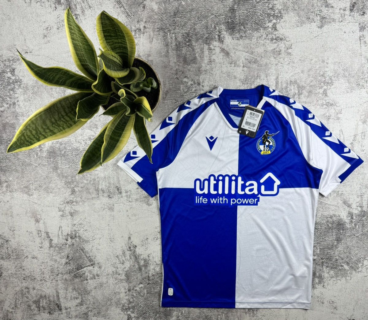 Macron NEW Bristol Rovers 2022/2023 Soccer Football Macron Men’s Large T Shirt Jersey Size US L / EU 52-54 / 3 - 1 Thumbnail