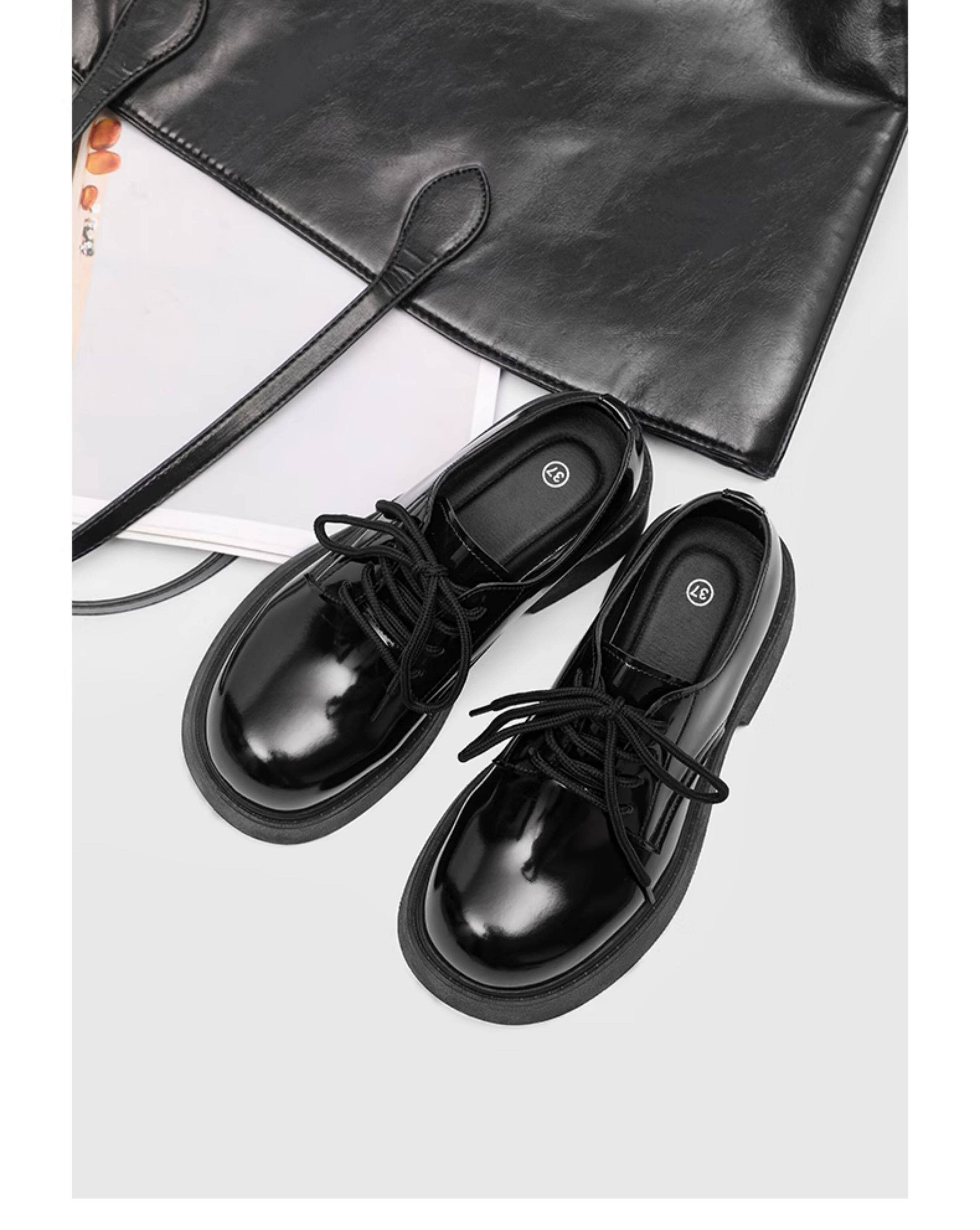 Japanese Brand Retro Casual Fashion Leather Shoes Size US 8.5 / EU 41-42 - 4 Thumbnail