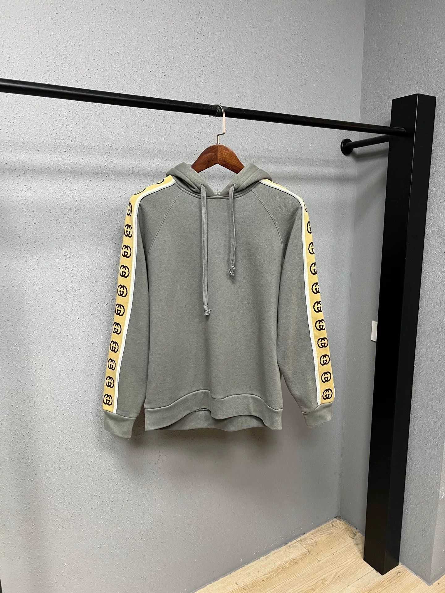 Gucci gucci reflective hooded sweatshirt in gray Size US XS / EU 42 / 0 - 1 Thumbnail