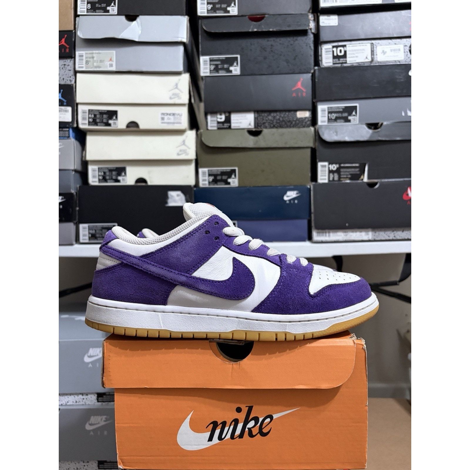Nike Size 9.5 - Nike SB Dunk Low Pro ISO Court Purple DV5464-500 Size US 9.5 / EU 42-43 - 1 Thumbnail