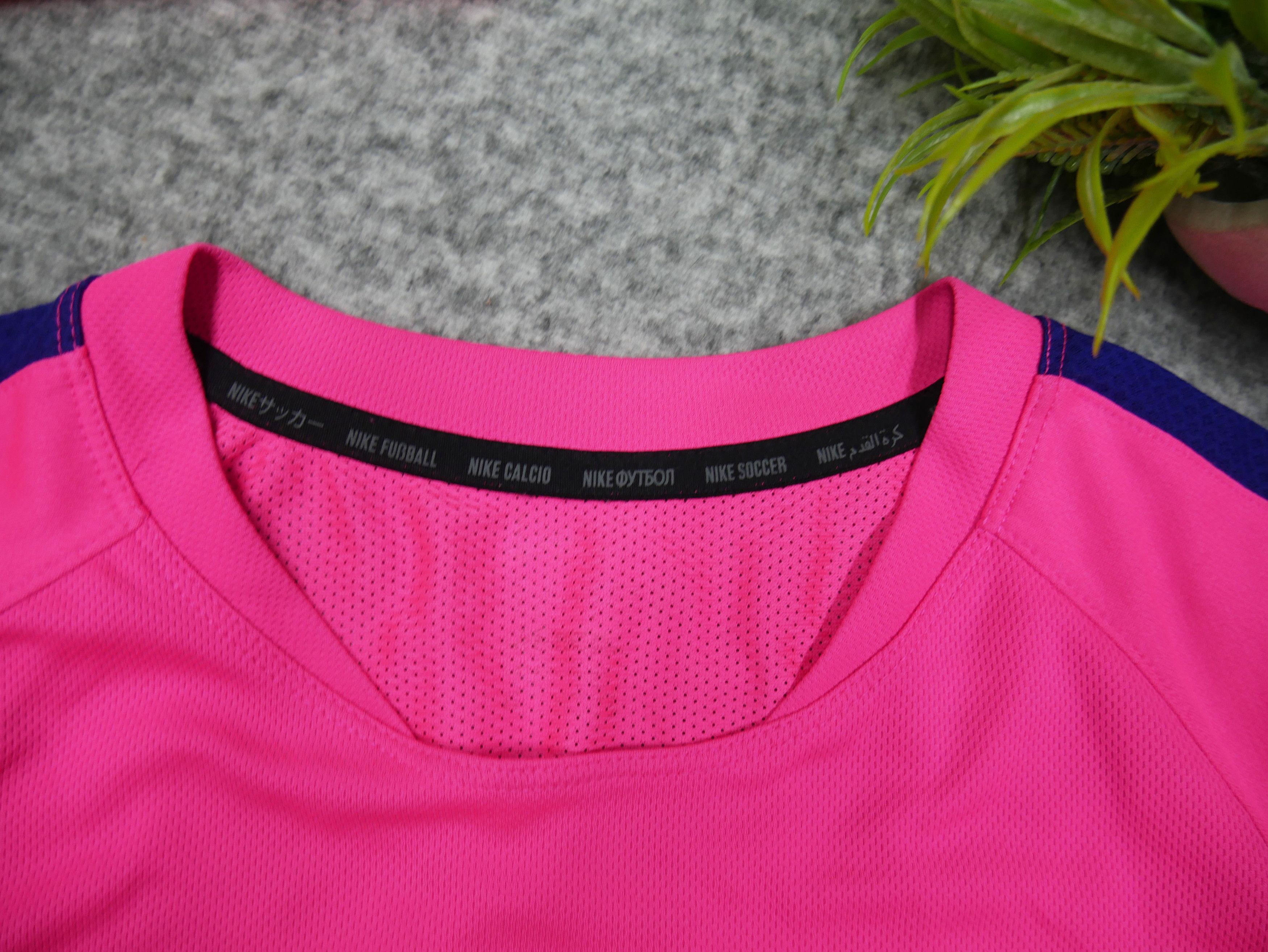 Vintage Barcelona 2014 2015 Nike Training Pink Rare Shirt Jersey Size US XL / EU 56 / 4 - 8 Thumbnail