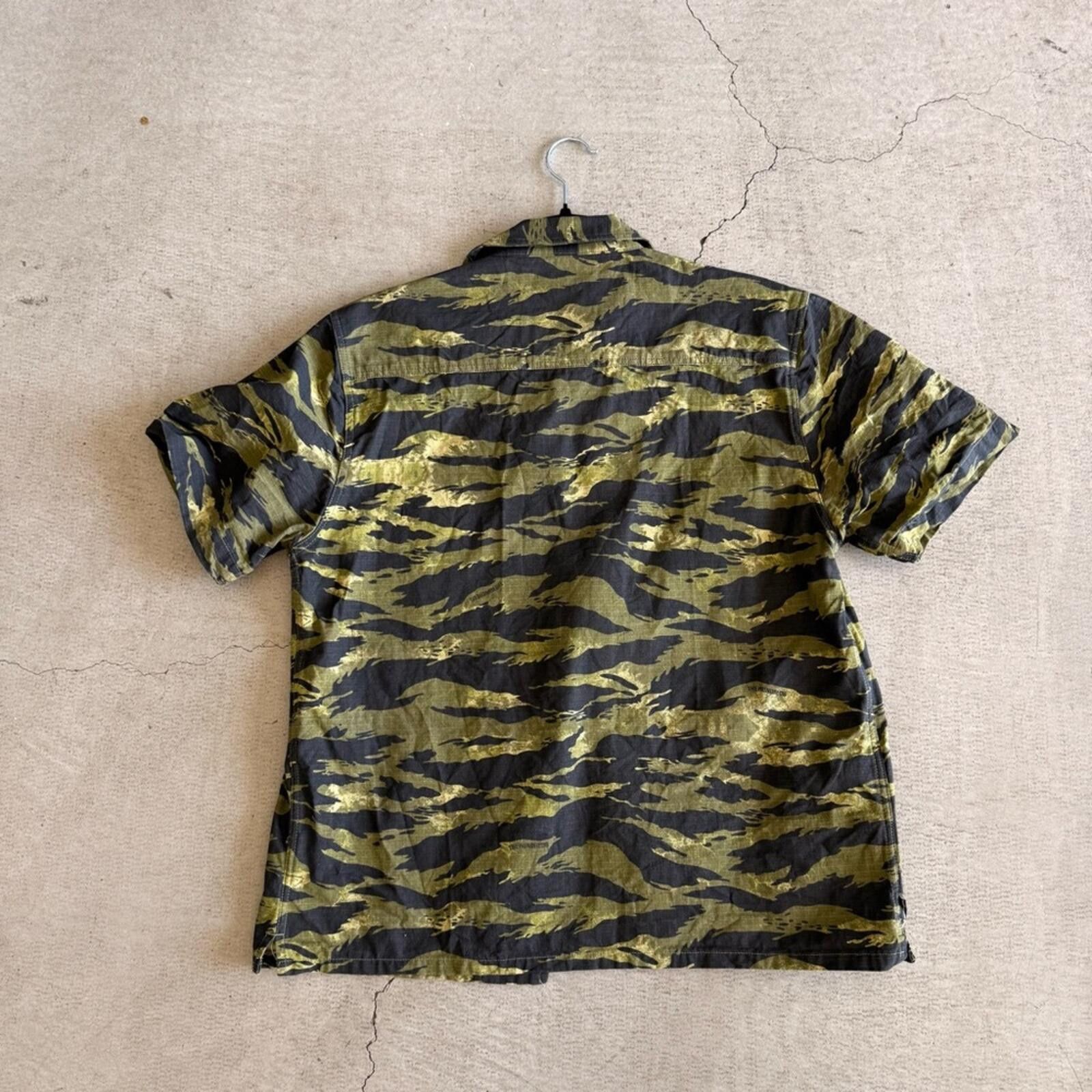 The Hundreds The Hundreds / BDU Camo Button Up Shirt / Green / M Size US M / EU 48-50 / 2 - 5 Thumbnail