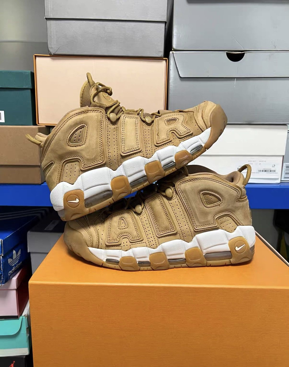 Nike Nike Air More Uptempo Wheat J42 Size US 9.5 / EU 42-43 - 5 Thumbnail