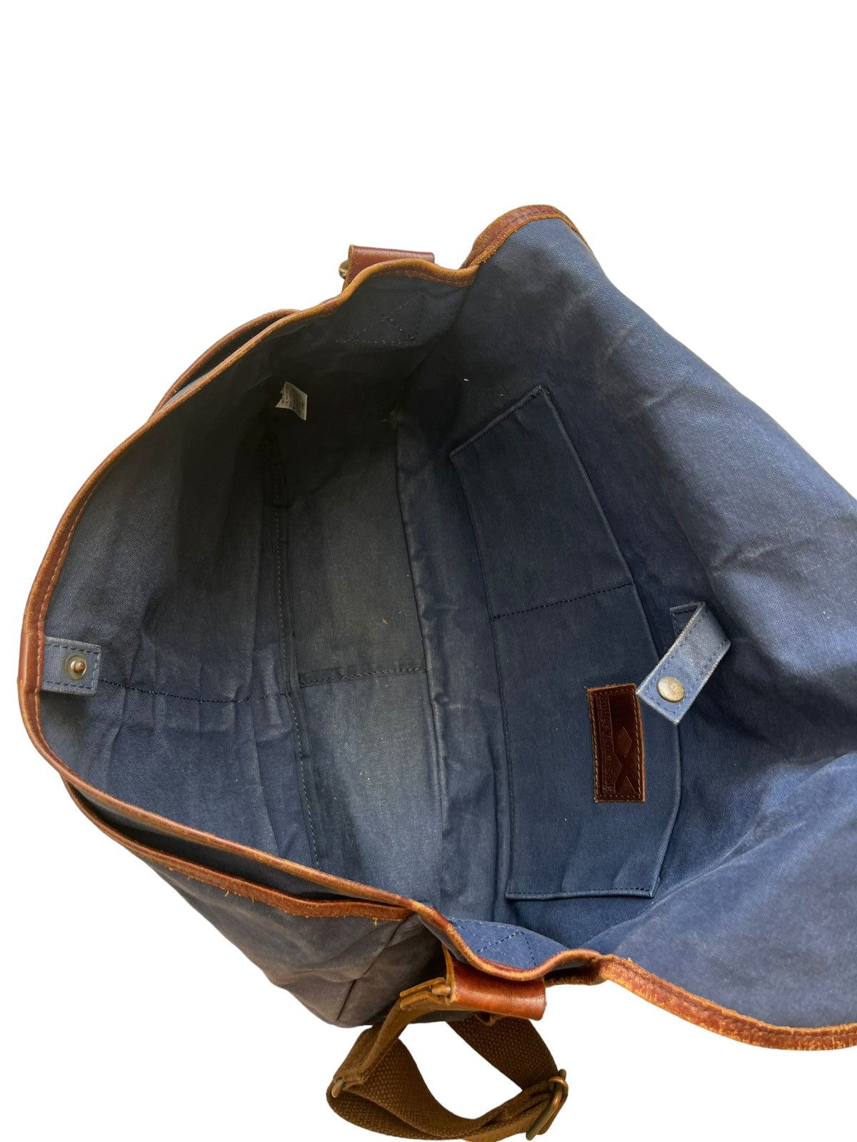 Japanese Brand Butler Verner Sails Japan Sun Faded Waxed Messenger Bag Size ONE SIZE - 19 Thumbnail