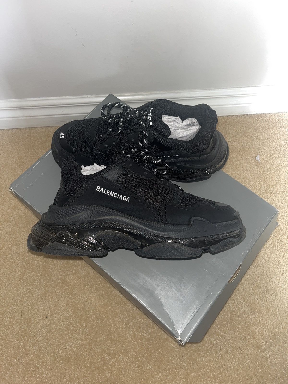 Balenciaga BALENCIAGA TRIPLE S CLEAR SOLE Size US 9 / EU 42 - 1 Thumbnail
