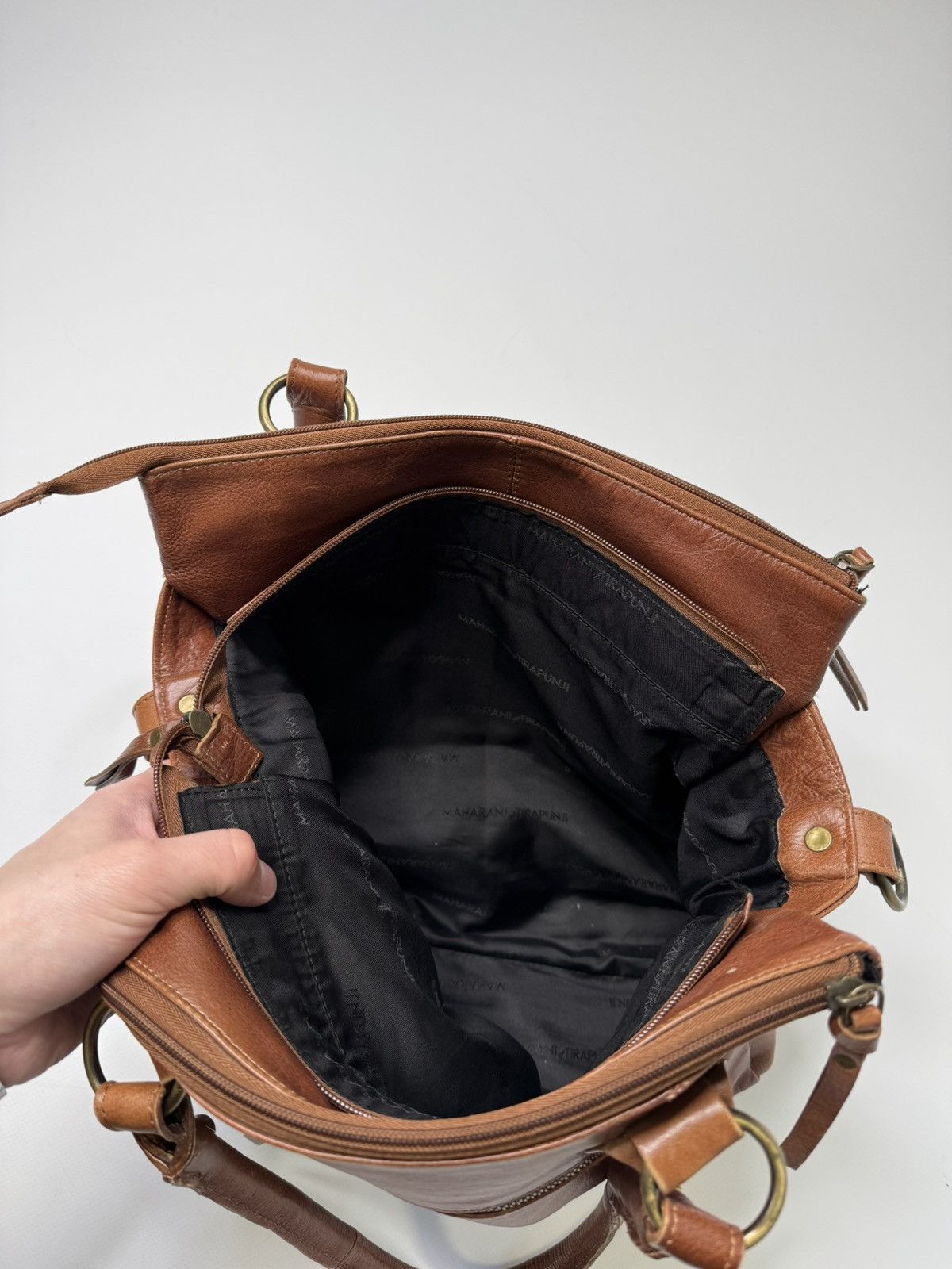 Vintage Vintage leather bag y2k avant garde swag classy retro 90s 00 Size ONE SIZE - 8 Thumbnail
