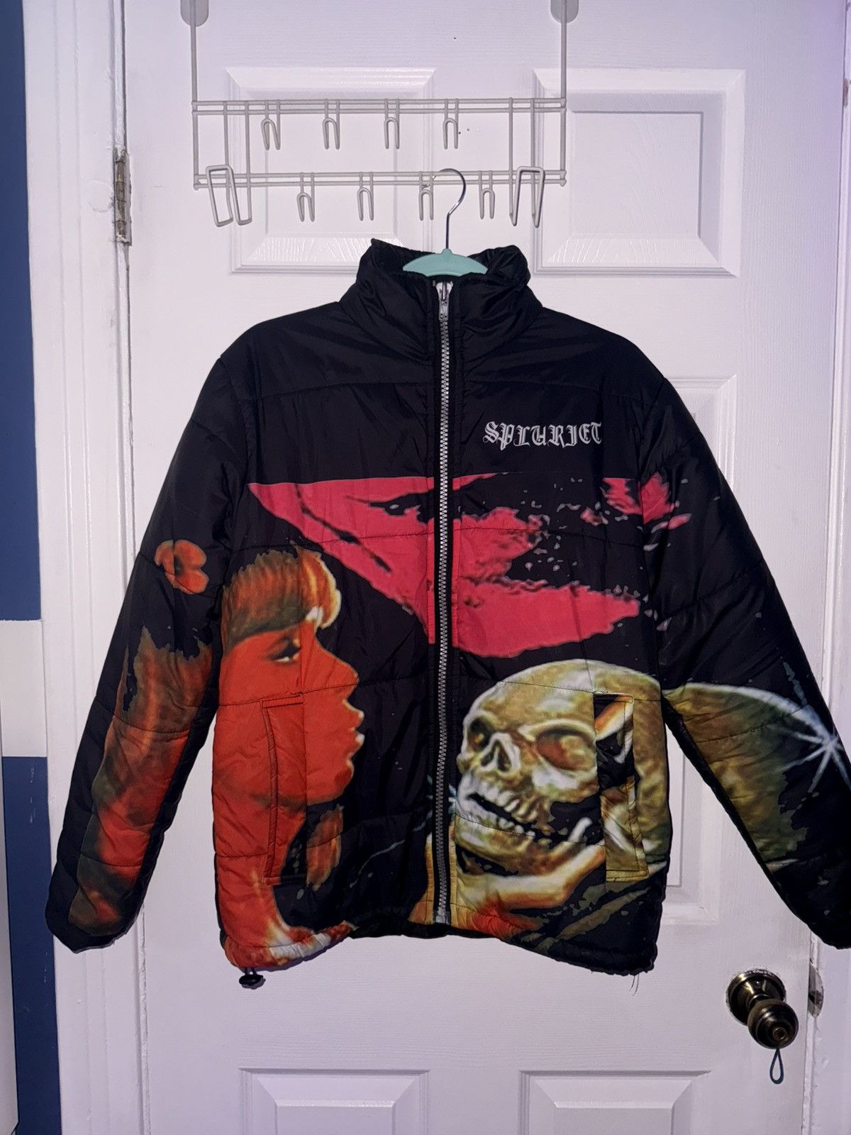Other Vintage Skull Graphic Puffer Jacket – Black / Red – Size S Size US S / EU 44-46 / 1 - 1 Thumbnail