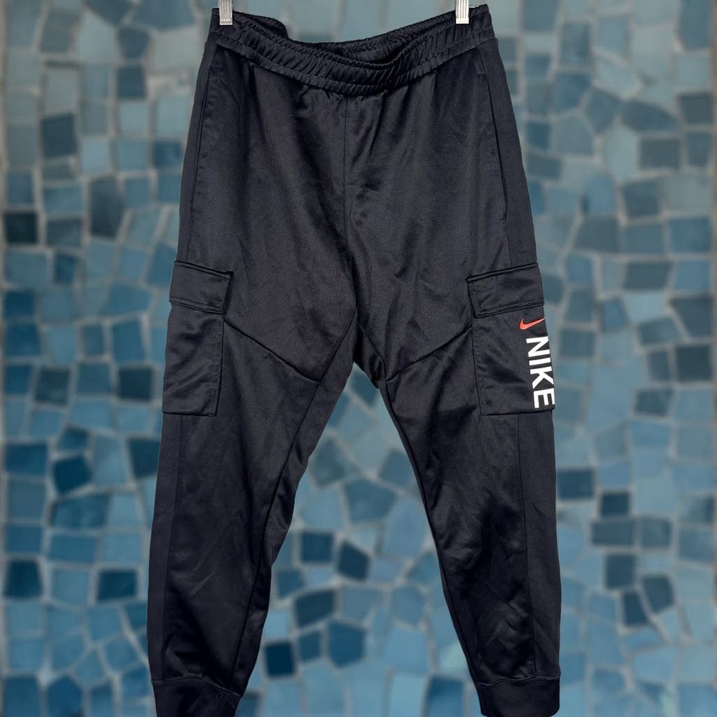 Nike VINTAGE Nike Tech Sweatpants Mens M Joggers Sportswear Sweatpants Cargo Size US 31 - 1 Thumbnail