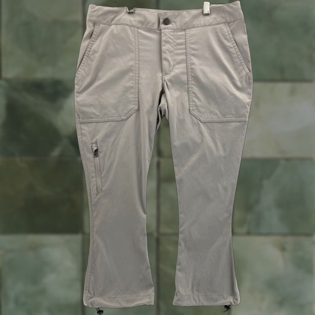 Vintage Columbia Pants Capri 4 Khaki Lightweight Hiking Toggle Leg Curvy Womens Size 27" / US 4 / IT 40 - 1 Thumbnail