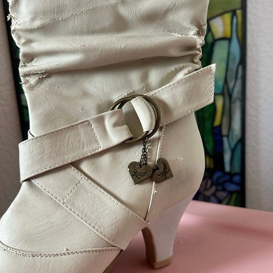 Other shiekh cream calf boots heels, need work vintage Size US 7.5 / IT 37.5 - 4 Thumbnail