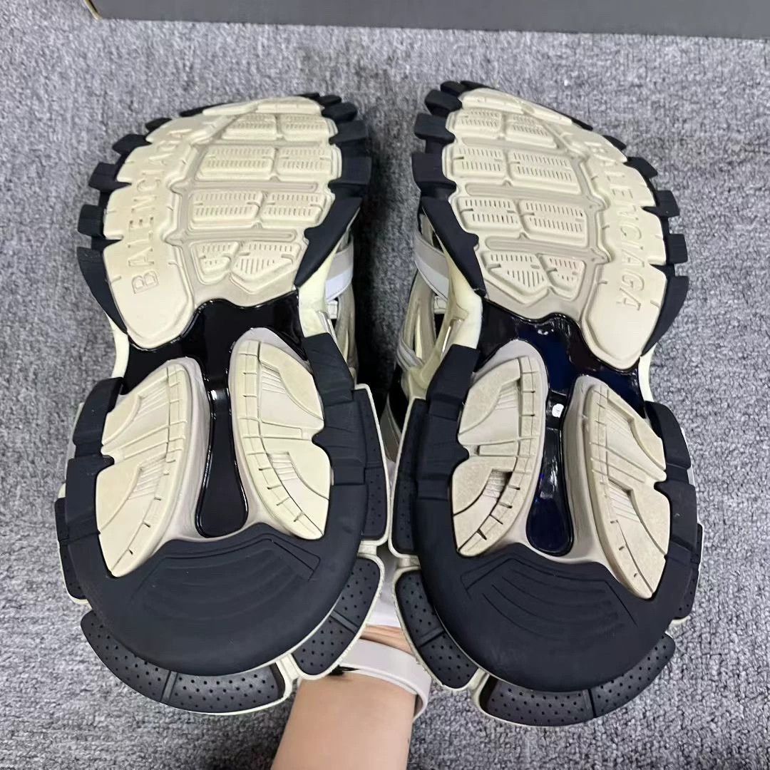 Balenciaga balenciaga track 2.0 low top casual shoes Size US 10 / EU 43 - 6 Thumbnail