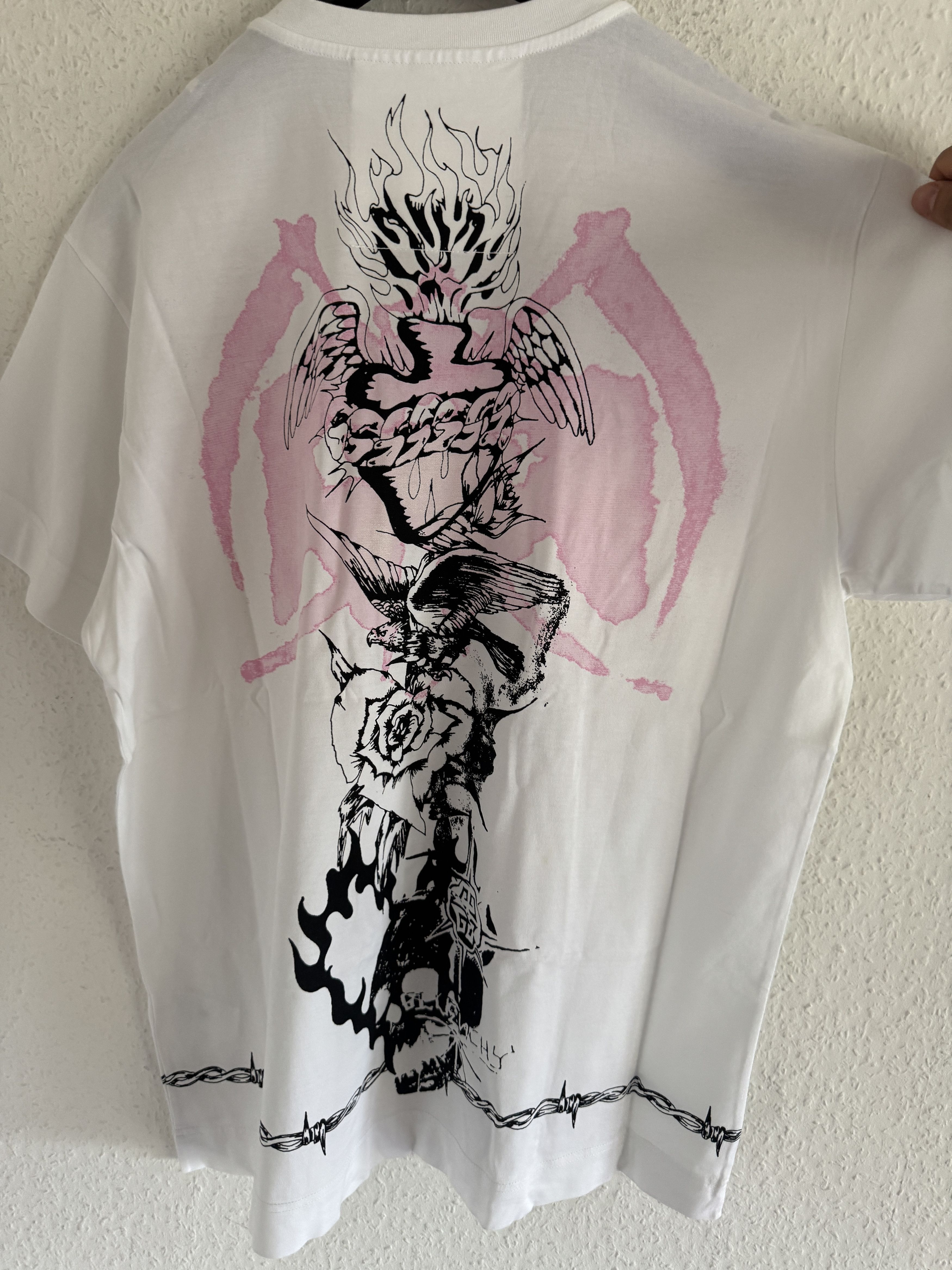 Givenchy White Gothic Print Oversized T-Shirt Size US M / EU 48-50 / 2 - 10 Thumbnail