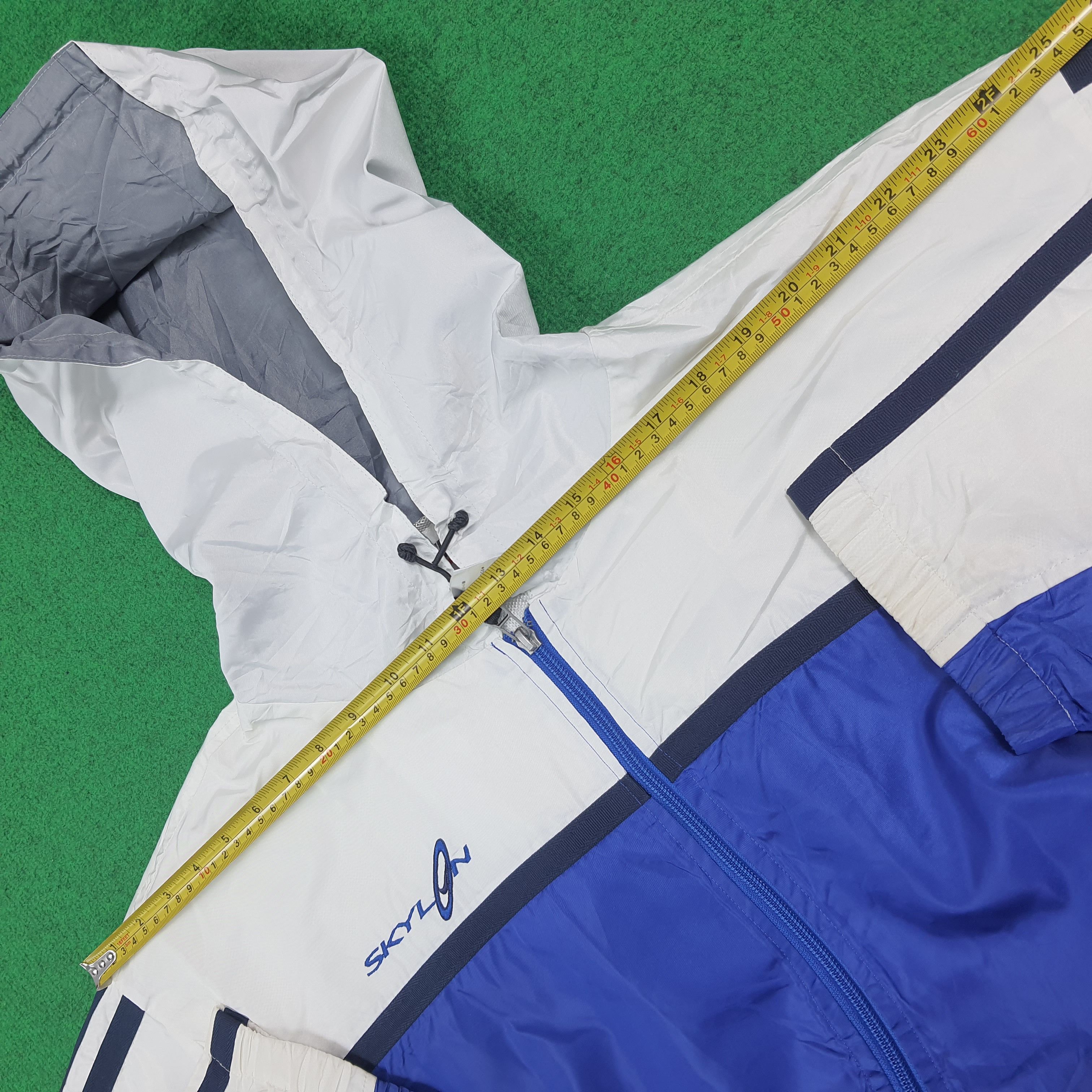 Nike Vintage 90s Nike Skylon Windbreaker Anorak Retro C290N34 Size US XL / EU 56 / 4 - 9 Thumbnail