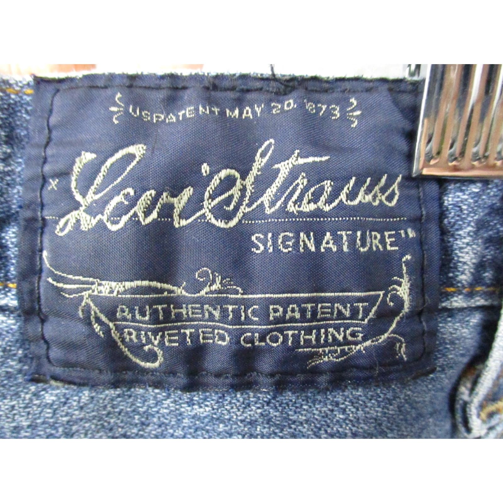 Levi's VINTAGE Levi's SIGNATURE Men 36x32 Denim Jeans Blue Straight 5-Pocket USA Western Cowboy Modern Classic Distressed No Size US 36 / EU 52 - 7 Thumbnail