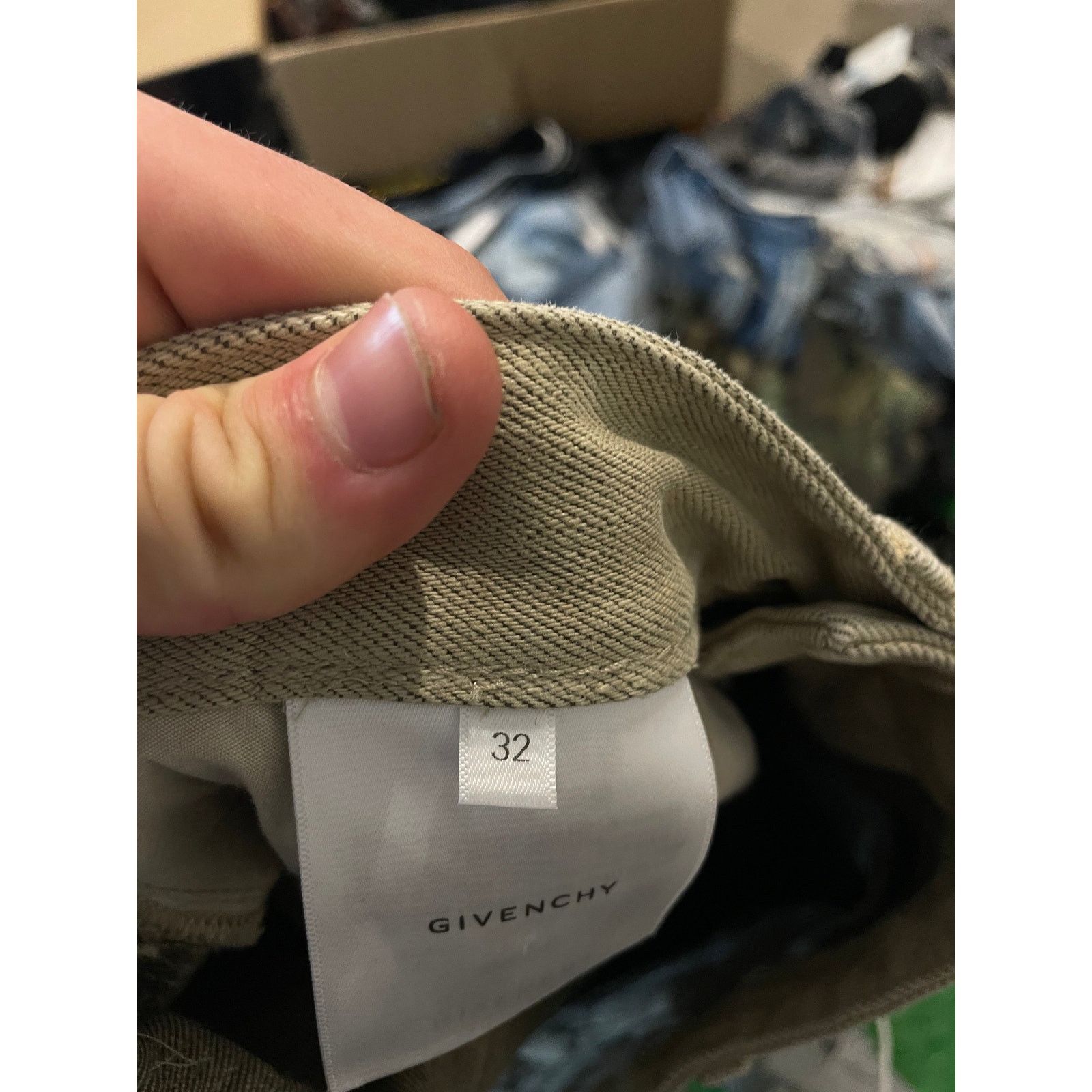 Givenchy Givenchy Distressed Ribbed Jeans New With Tags 32 Size US 32 / EU 48 - 6 Thumbnail