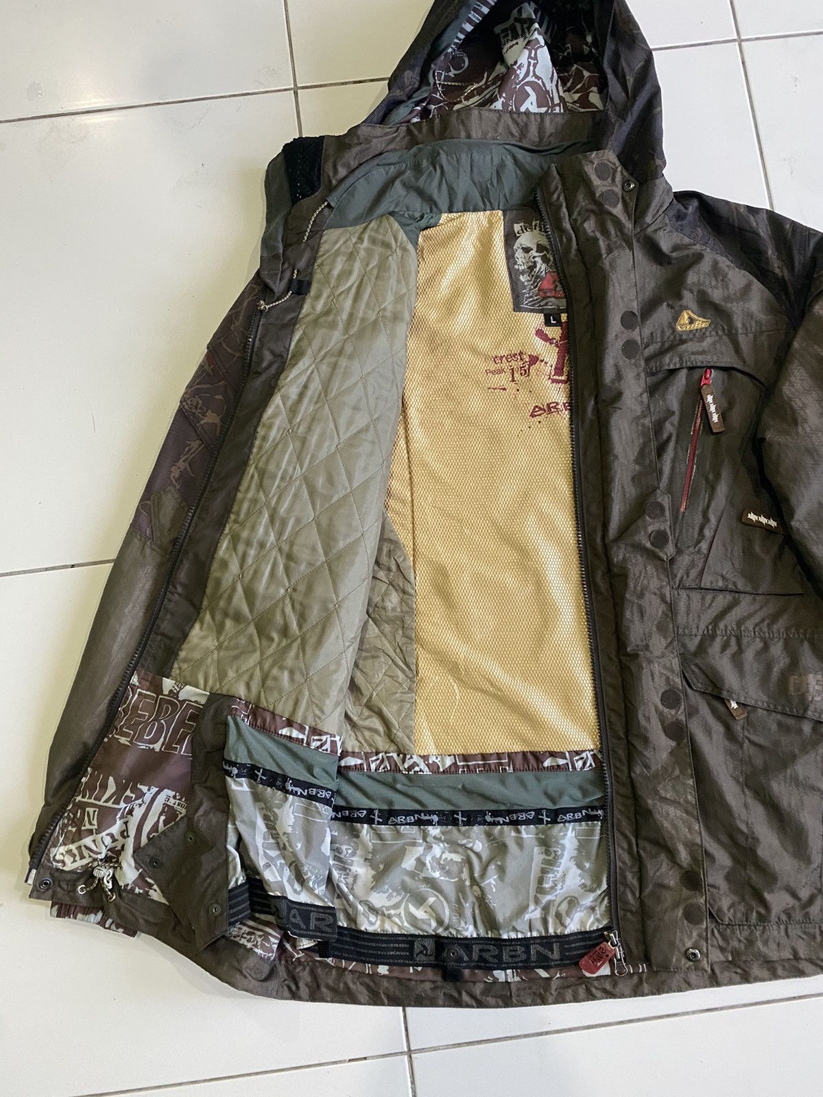 Snow Peak ARBN, DEFEANCE, CADIC NYLON HIDDEN QUILTED BLACK JACKETS Size US L / EU 52-54 / 3 - 3 Thumbnail