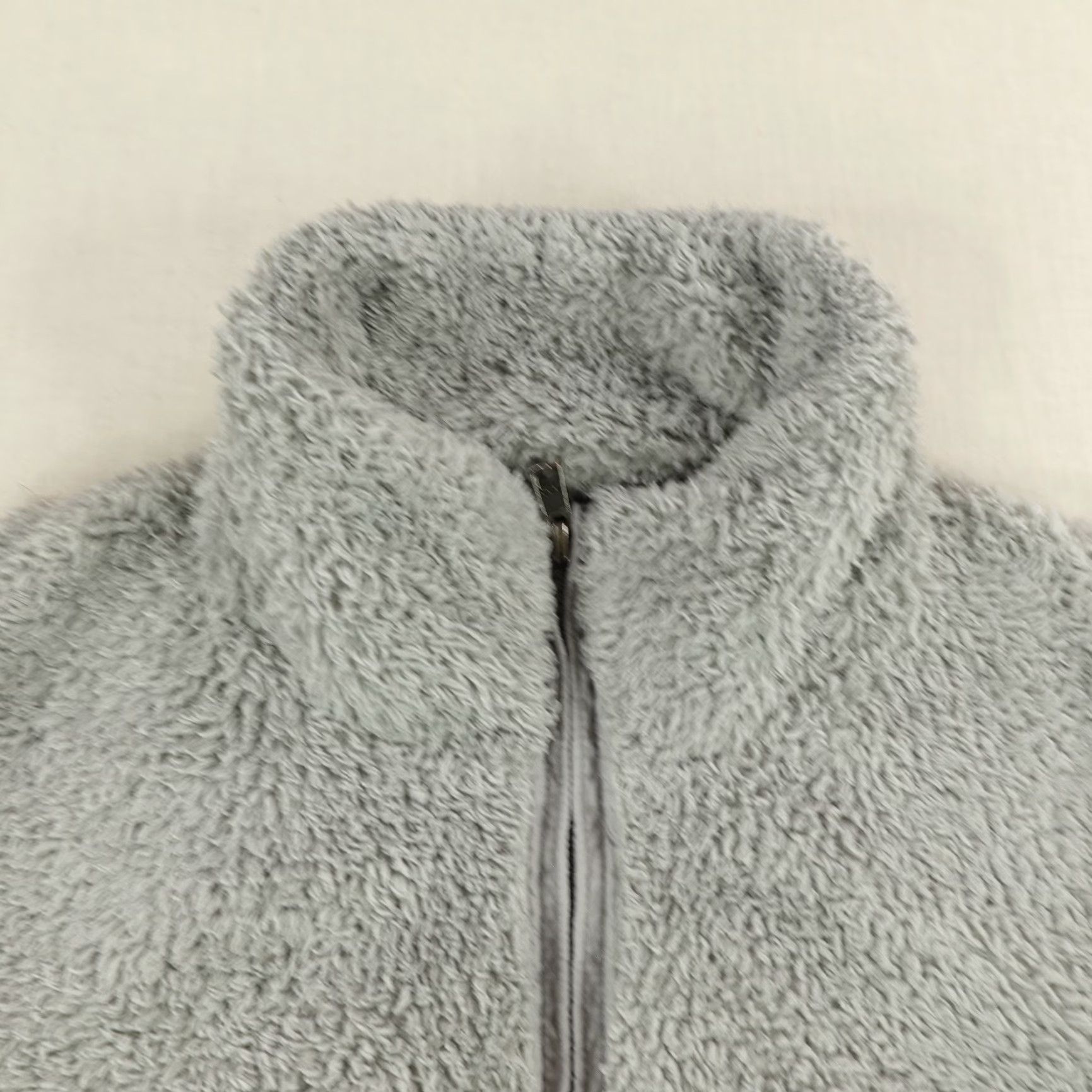Patagonia VINTAGE Patagonia Vest Womens Medium Gray Los Gatos Fleece Sweater High Pile Full Zip Up Size M / US 6-8 / IT 42-44 - 2 Thumbnail