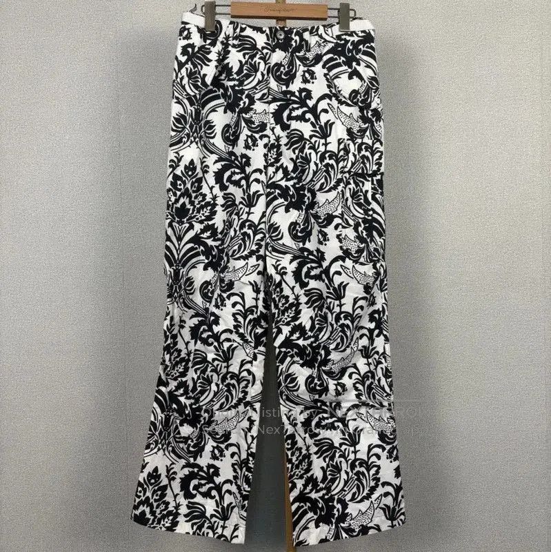 Dior Dior Colorblock Cotton Casual Trousers for Women . Size 22" - 1 Thumbnail