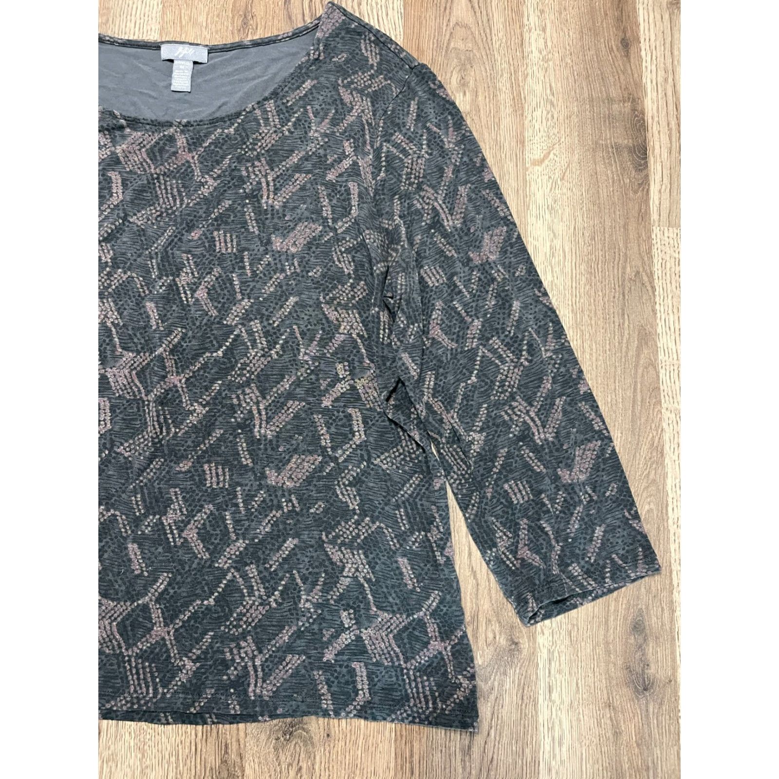 J. Jill **Women's Size Medium Brown J. Jill Stretch Printed T-Shirt** User: **Women's Size Medium Brown J. Jill Printed Stretch T-Shirt** Size M / US 6-8 / IT 42-44 - 4 Thumbnail