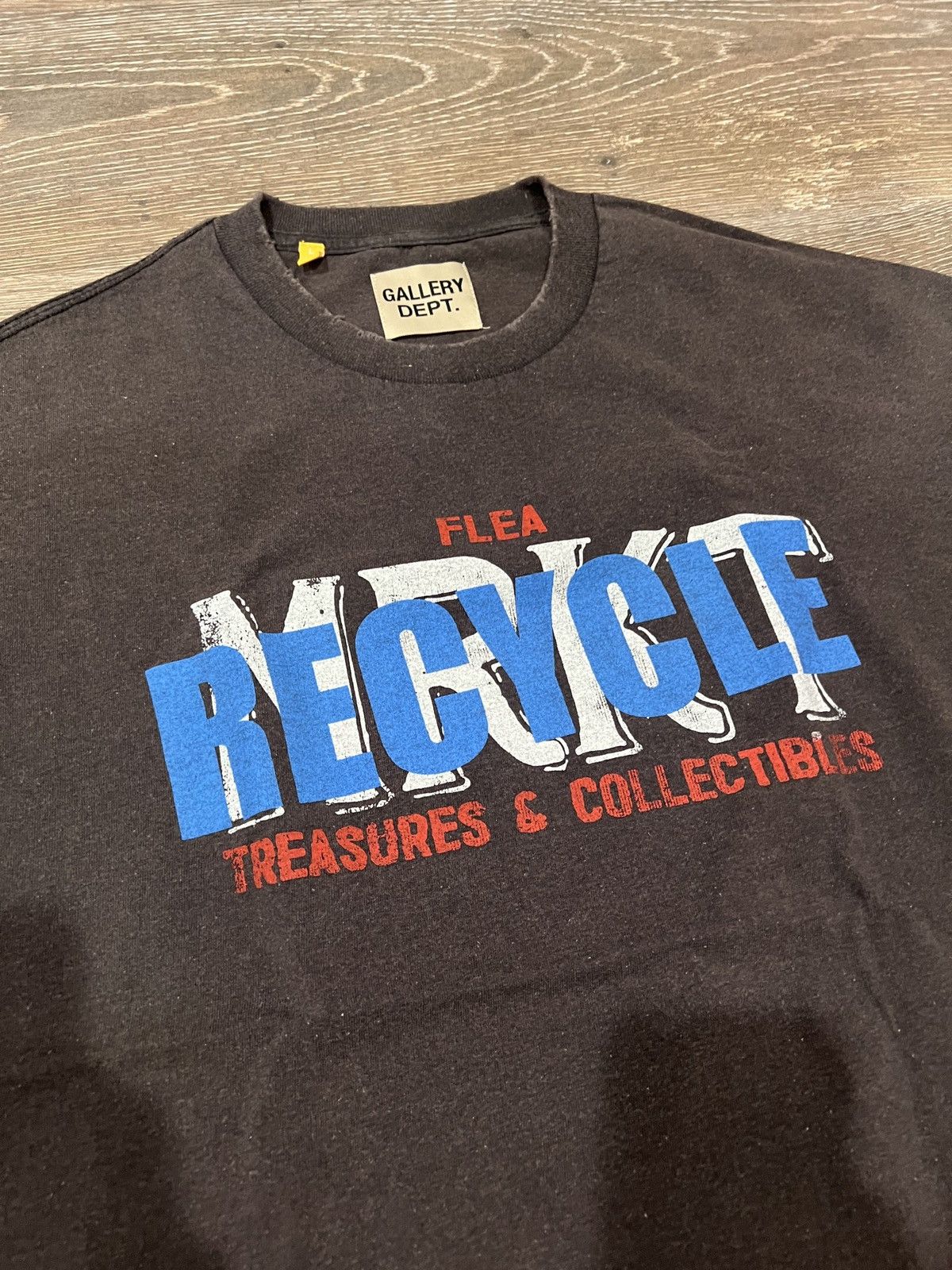 Gallery Dept. Gallery dept. x MRKT Miami exclusive tee sz L Size US L / EU 52-54 / 3 - 3 Thumbnail