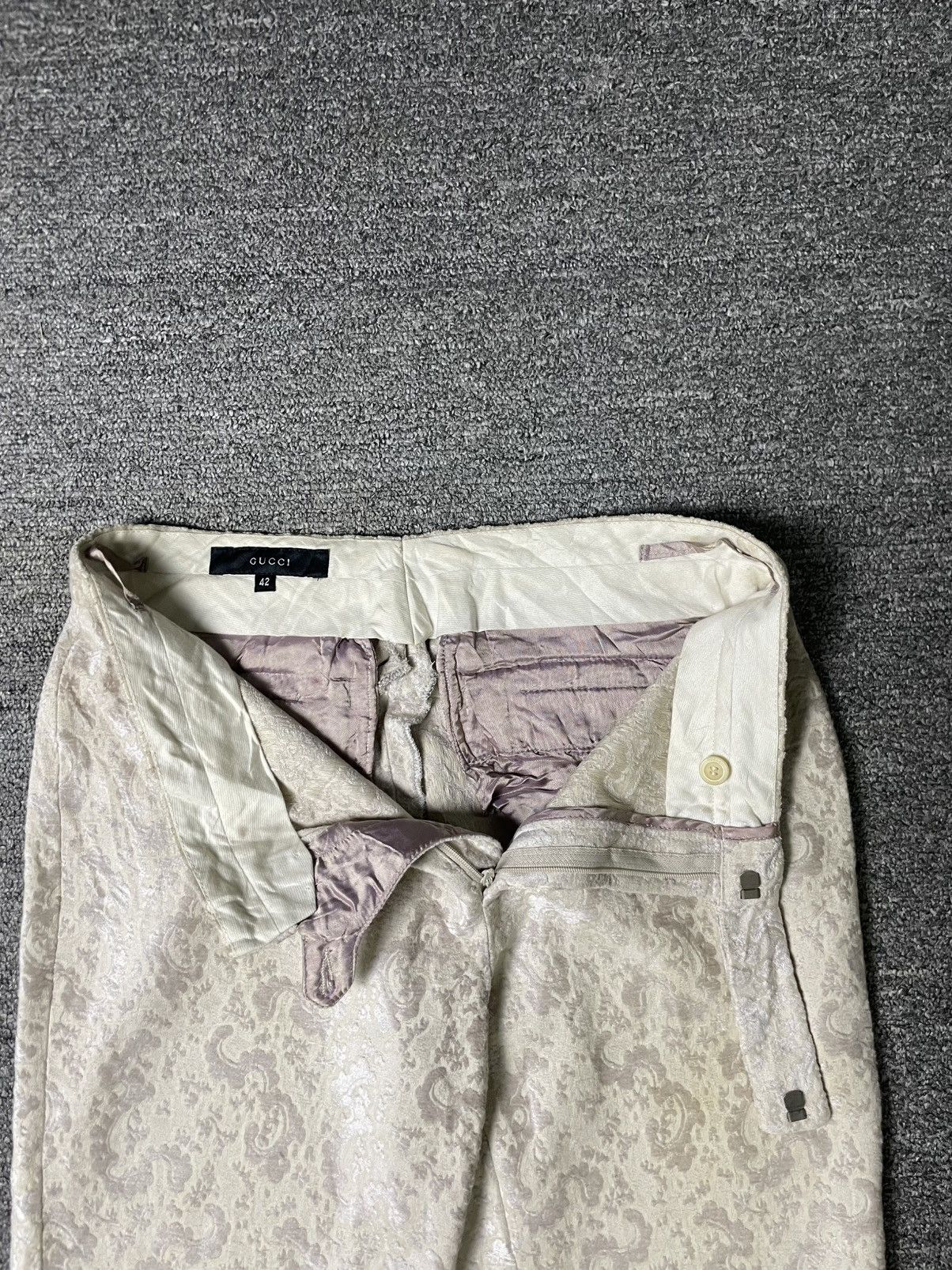 Designer × Gucci Vintage GUCCI Embossed Wide Leg Pants (61) Size 27" / US 4 / IT 40 - 16 Thumbnail