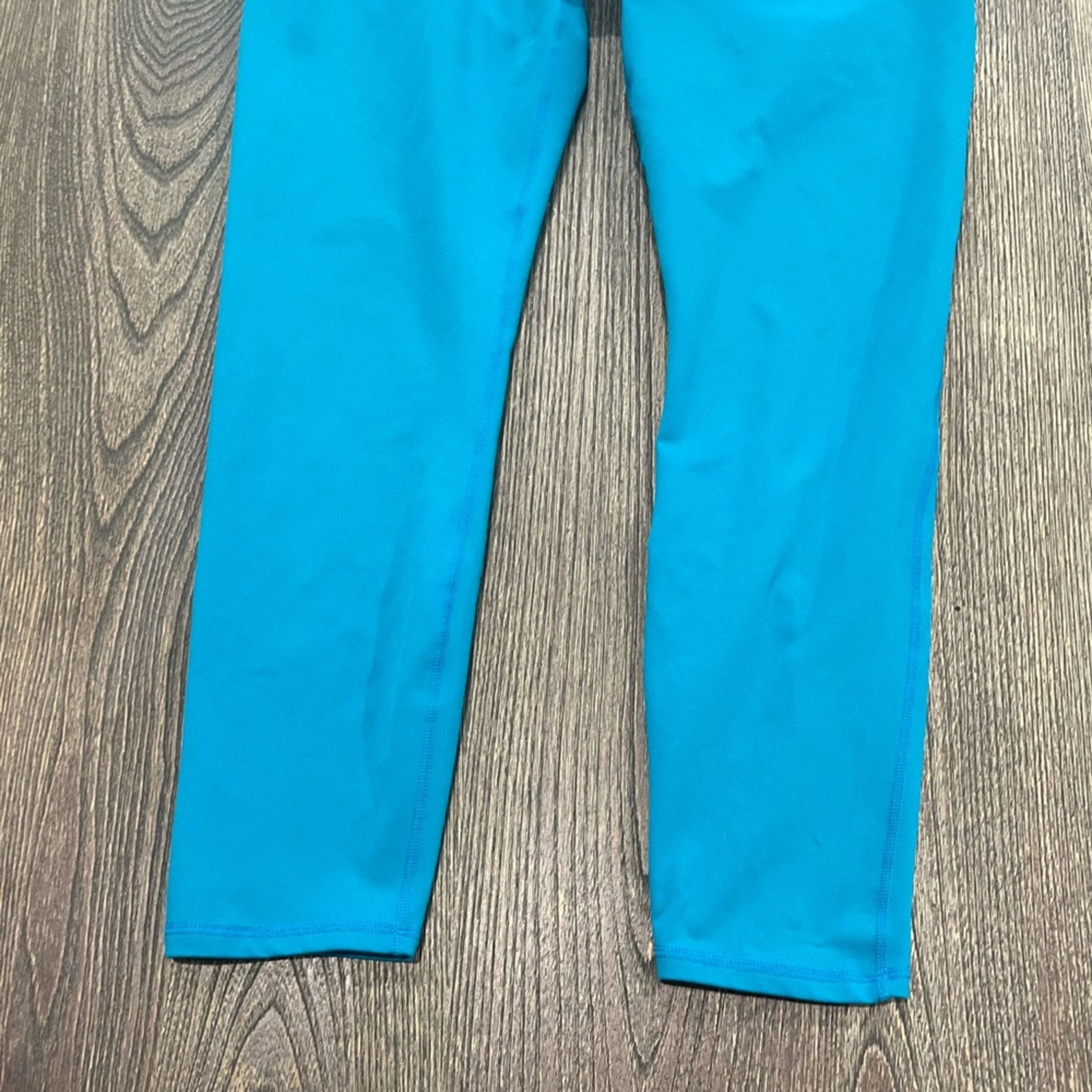 Fabletics Fabletics Powerhold Tights Leggings High Rise Pull-On Size M Size 28" / US 6 / IT 42 - 3 Thumbnail